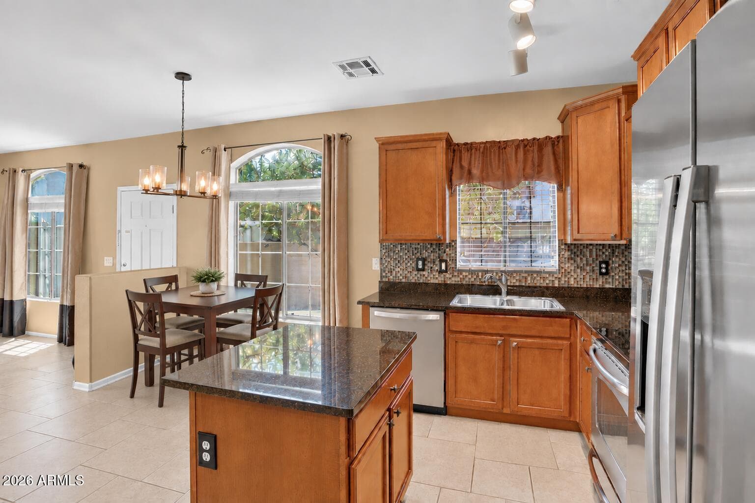2725 E Mine Creek Road 1025, Phoenix, AZ 85024 — photo 5 of 40