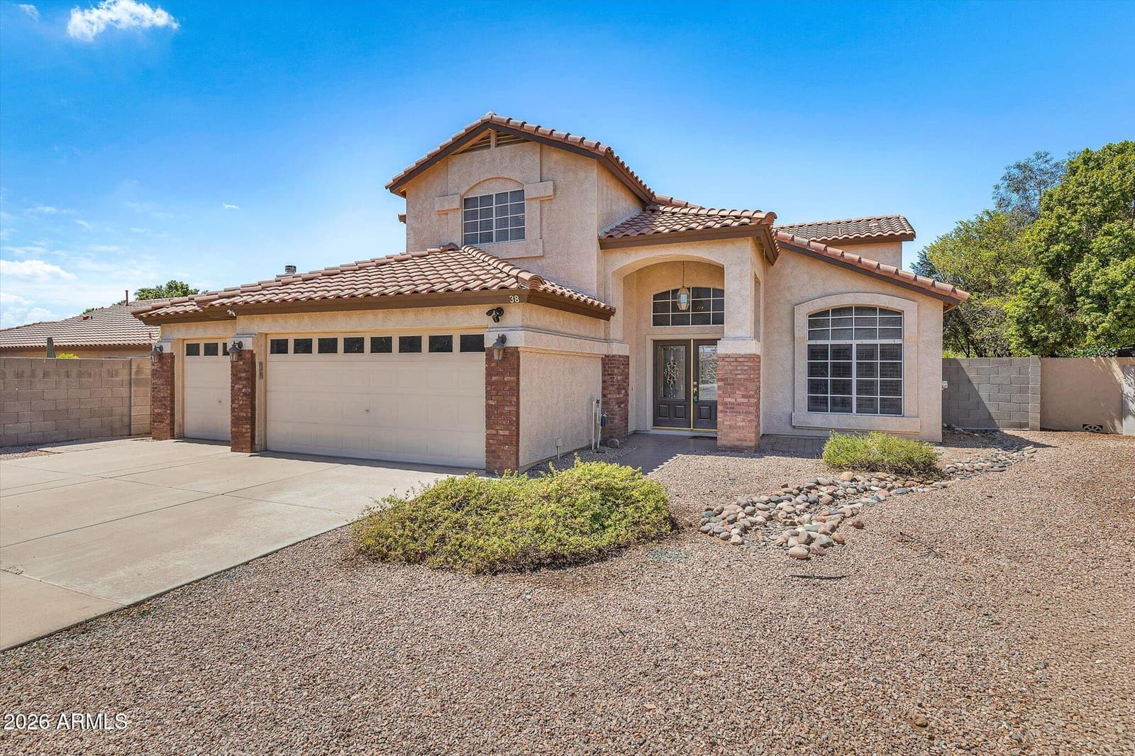38 N Marble Street, Gilbert, AZ 85234 — photo 2 of 30