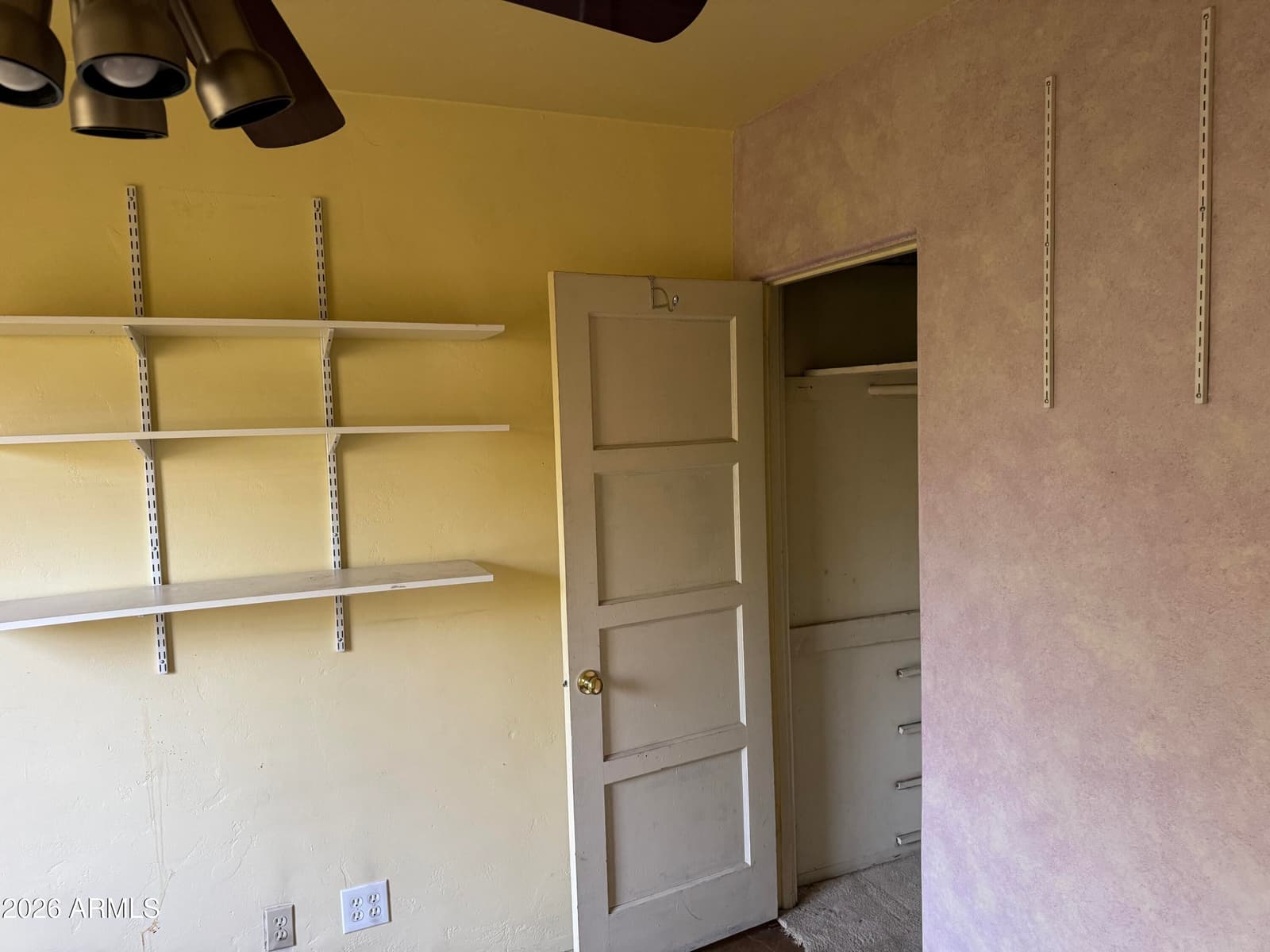 3516 E Amelia Avenue, Phoenix, AZ 85018 — photo 9 of 26