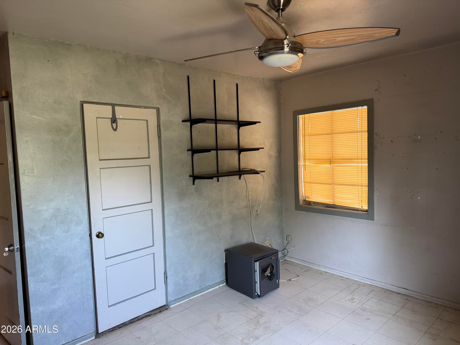 3516 E Amelia Avenue, Phoenix, AZ 85018 — photo 11 of 26
