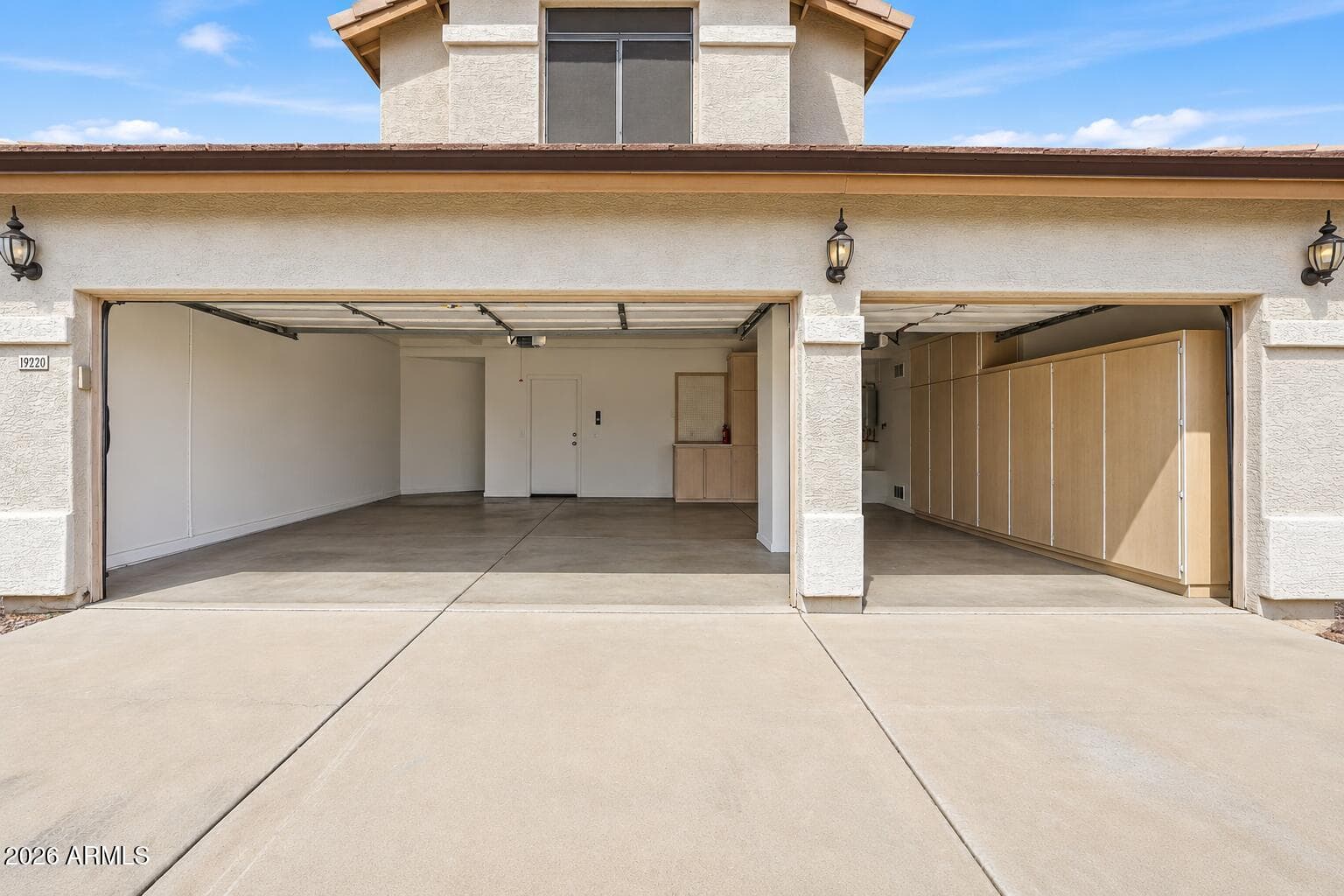 19220 N 39th Place, Phoenix, AZ 85050 — photo 9 of 62