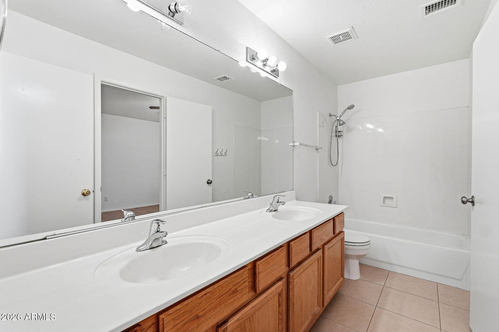 19220 N 39th Place, Phoenix, AZ 85050 — photo 48 of 62
