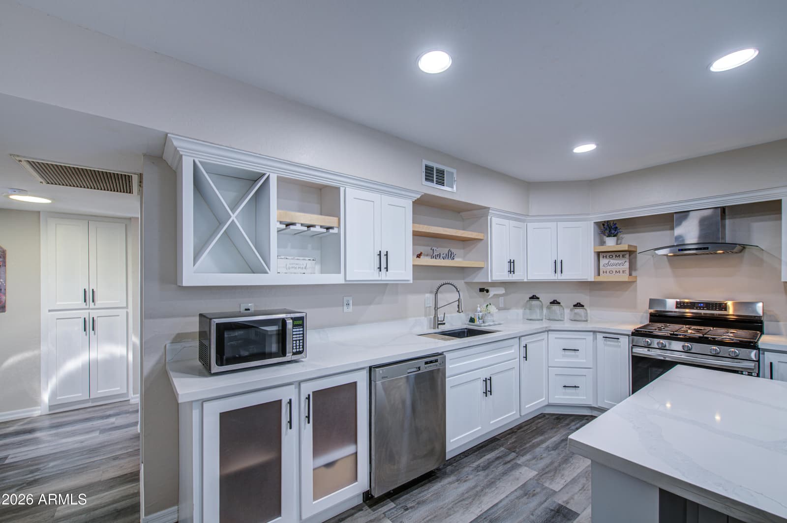 301 N 87th Street, Mesa, AZ 85207 — photo 8 of 42