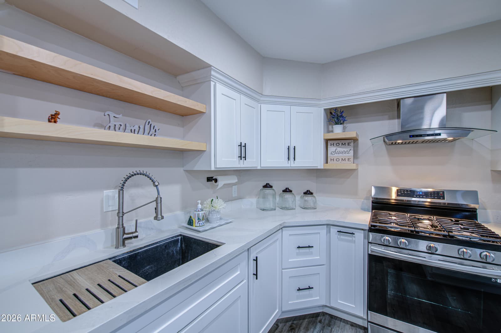 301 N 87th Street, Mesa, AZ 85207 — photo 10 of 42