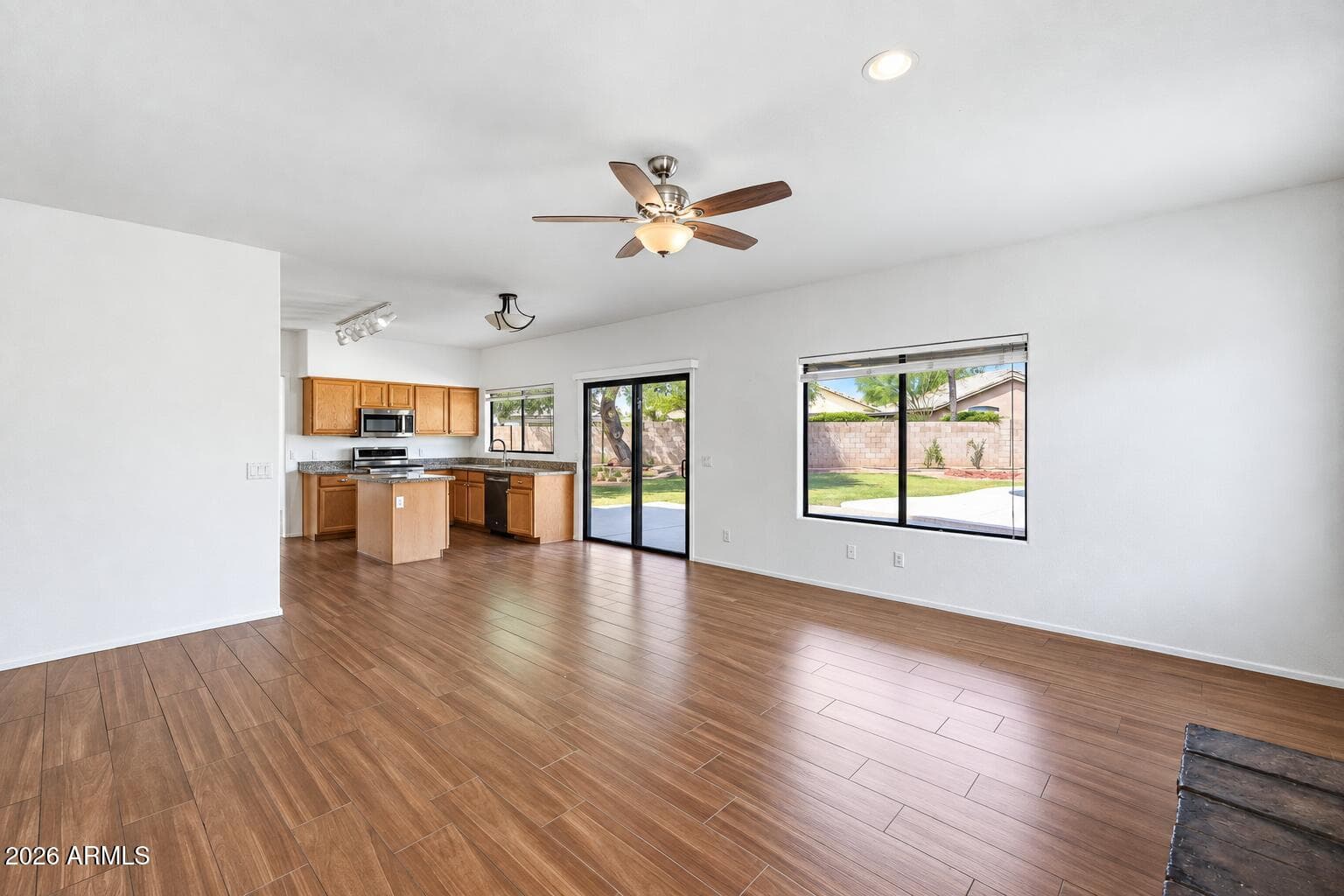 19220 N 39th Place, Phoenix, AZ 85050 — photo 29 of 62