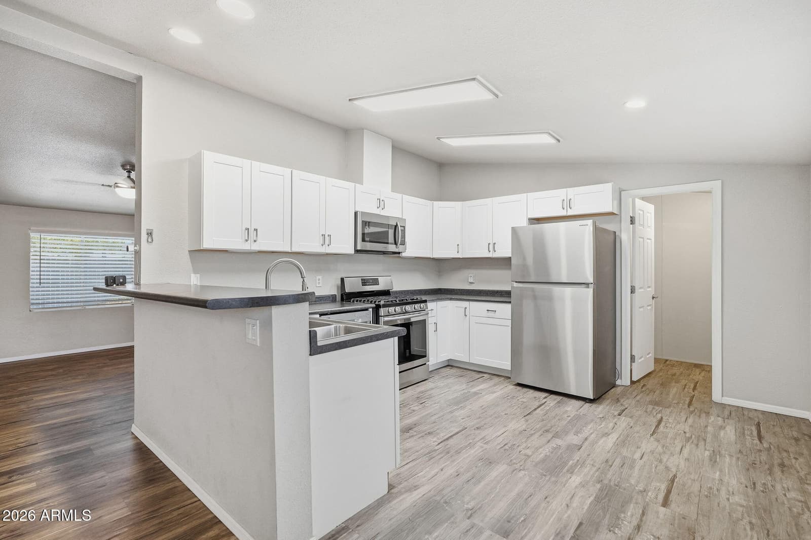 10951 N 91st Avenue 191, Peoria, AZ 85345 — photo 3 of 45