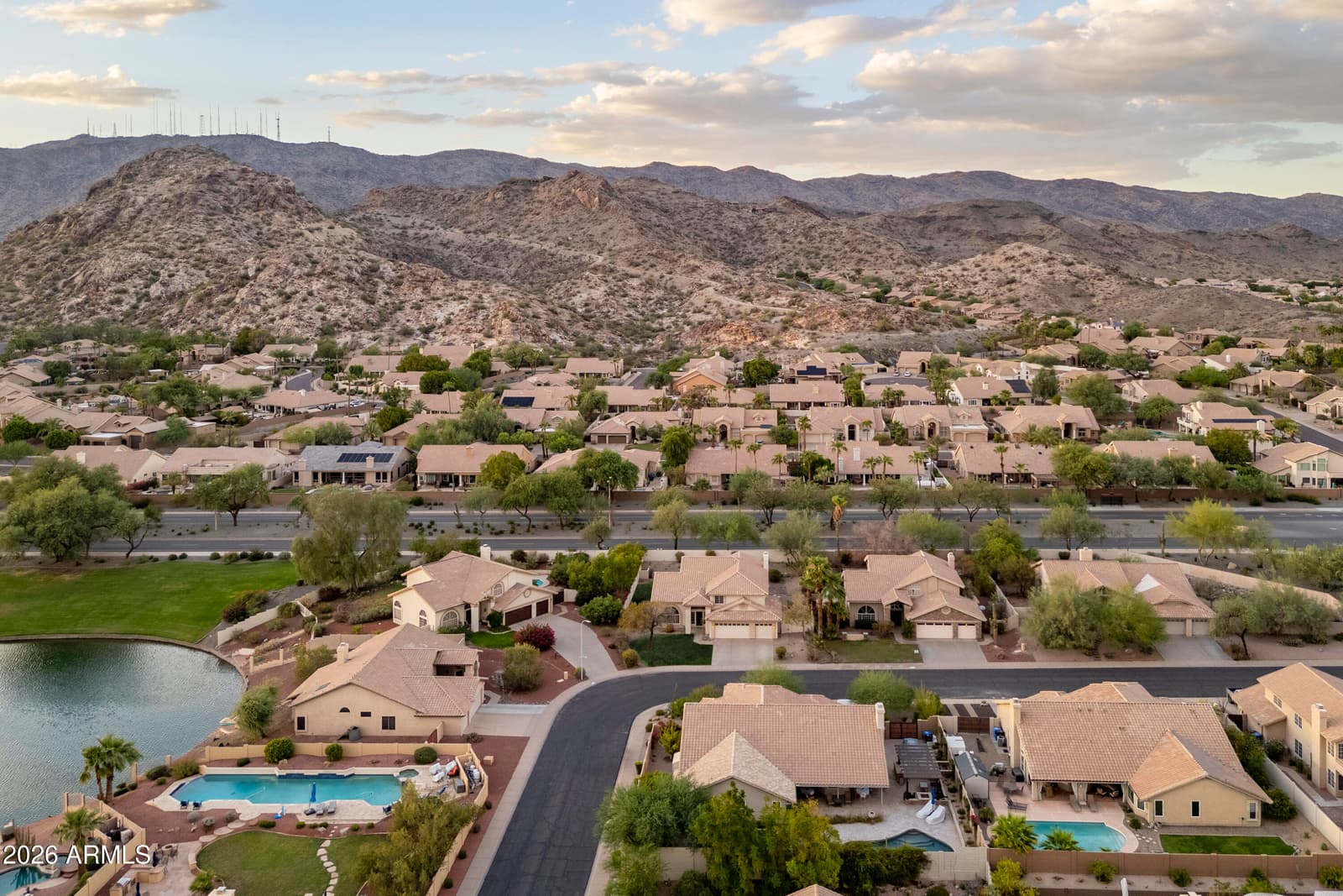 1832 E Windmere Drive, Phoenix, AZ 85048 — photo 7 of 50