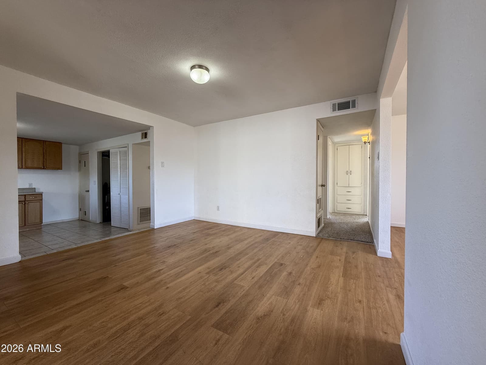 123 E Apache Street, Huachuca City, AZ 85616 — photo 5 of 30