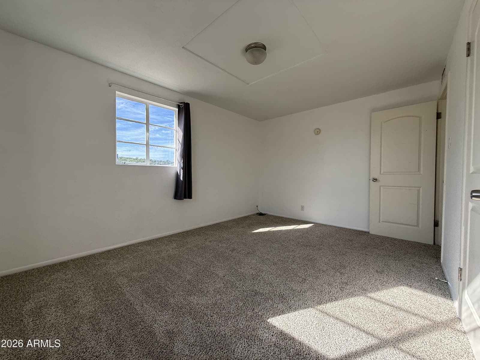 123 E Apache Street, Huachuca City, AZ 85616 — photo 15 of 30