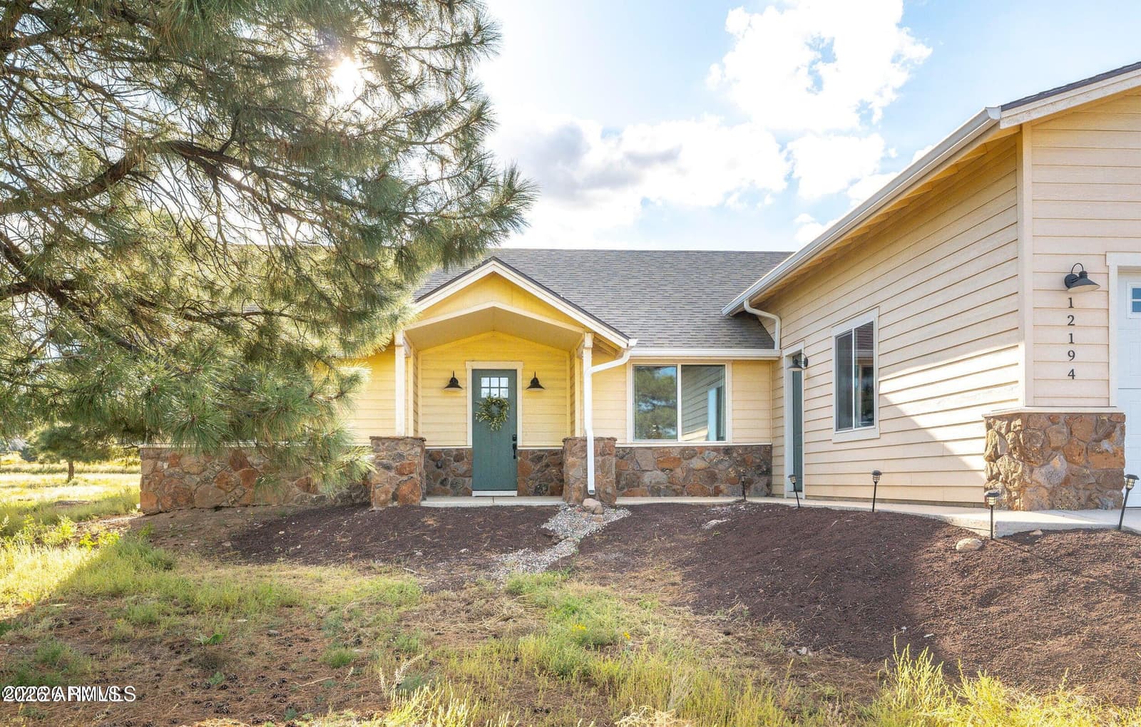 12194 Daniel Way, Flagstaff, AZ 86004 — photo 4 of 67
