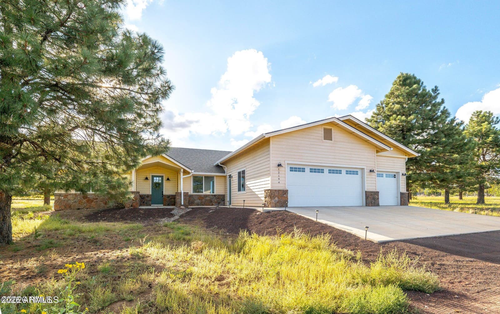 12194 Daniel Way, Flagstaff, AZ 86004 — photo 43 of 67