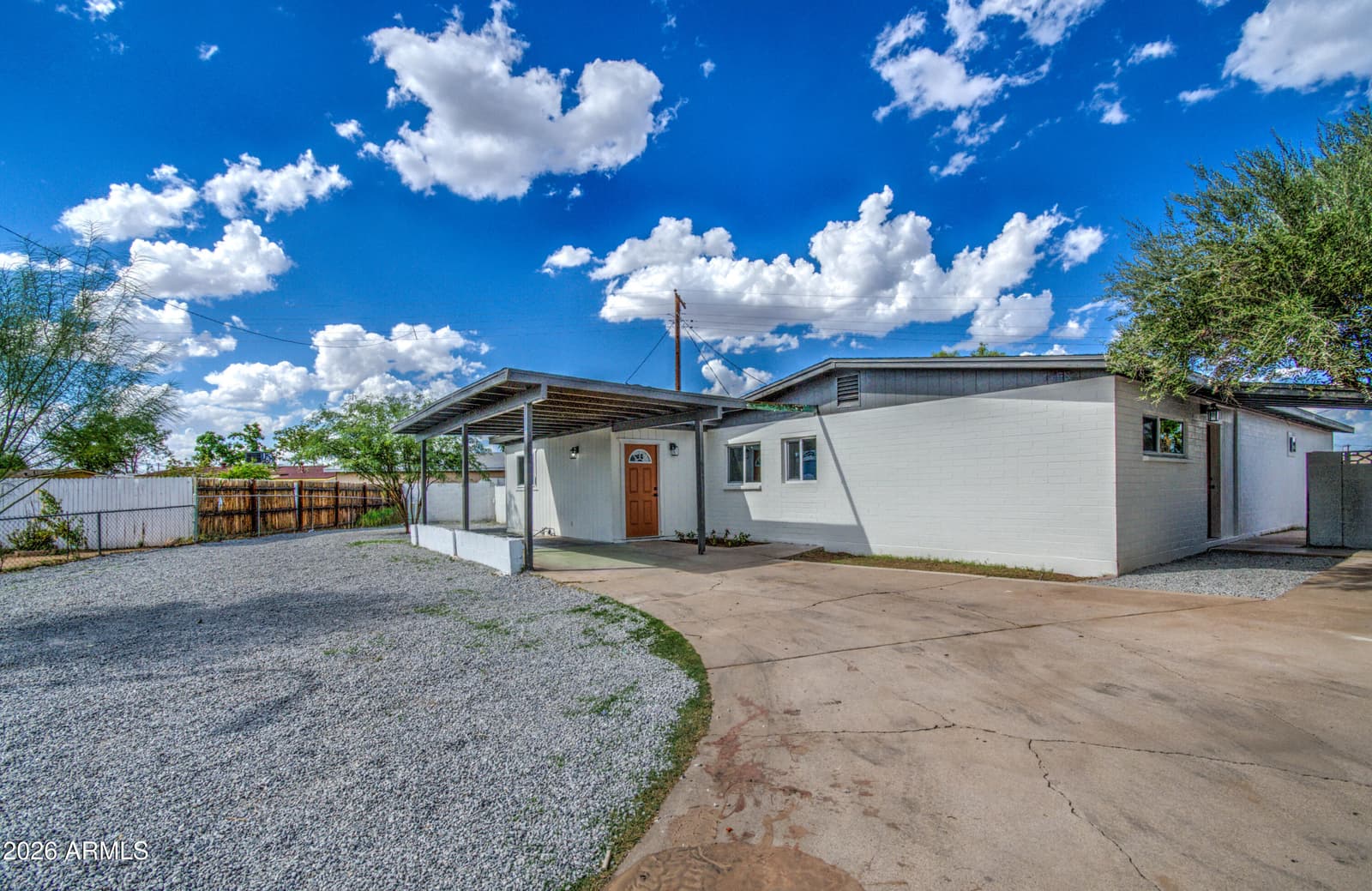 7626 W Sheila Lane, Phoenix, AZ 85033 — photo 3 of 50