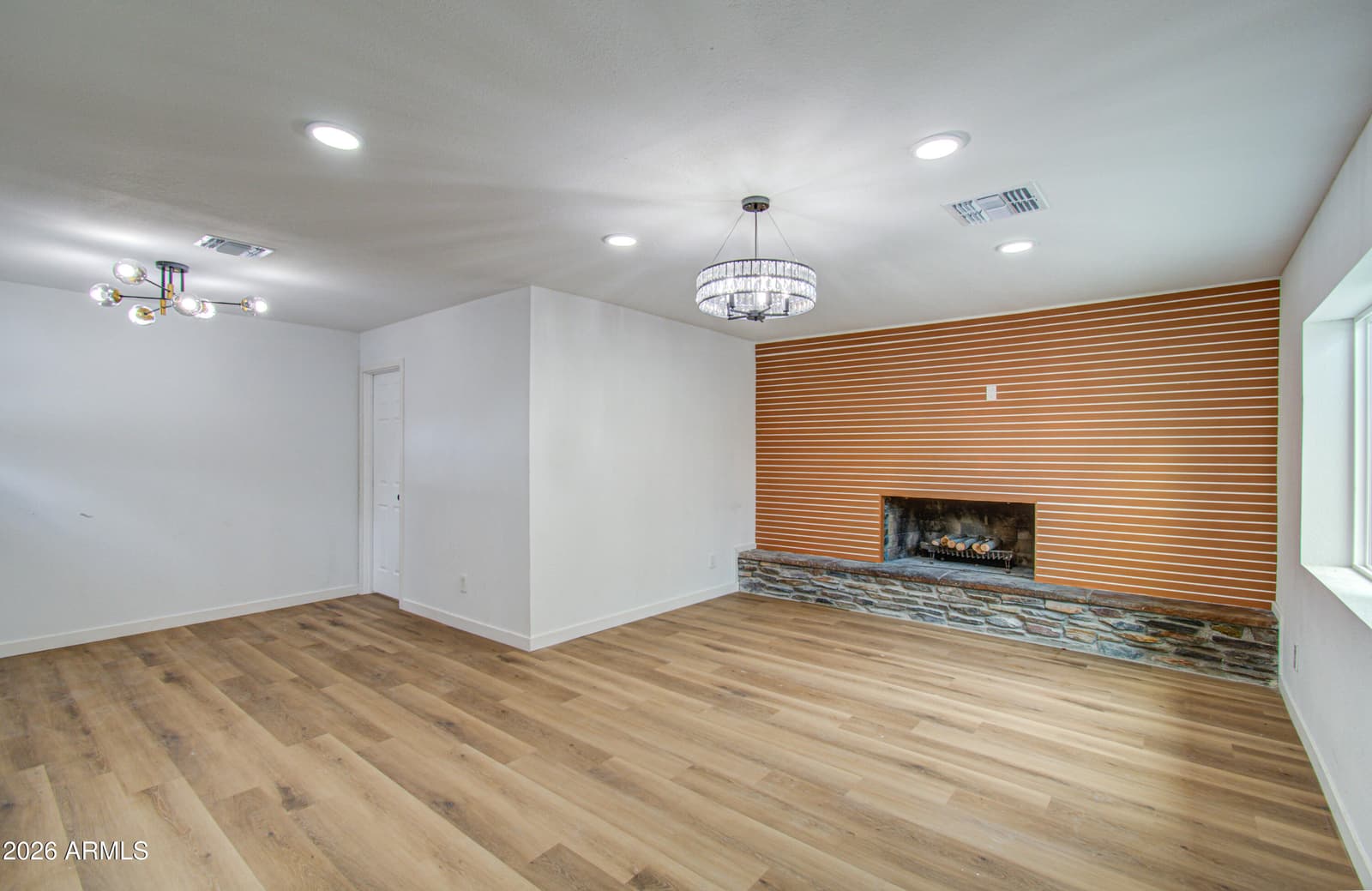 7626 W Sheila Lane, Phoenix, AZ 85033 — photo 10 of 50