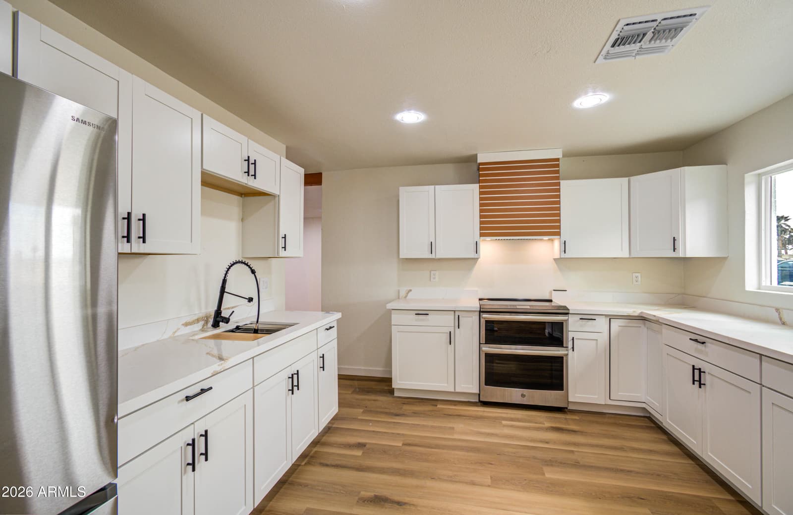 7626 W Sheila Lane, Phoenix, AZ 85033 — photo 17 of 50