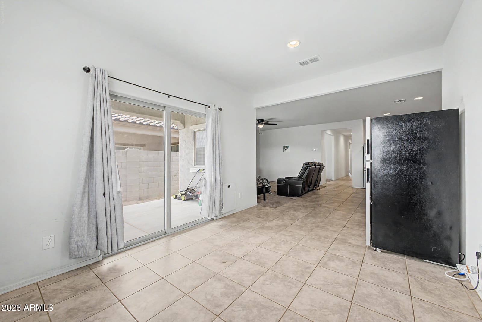 11214 W Chipman Road, Tolleson, AZ 85353 — photo 6 of 29