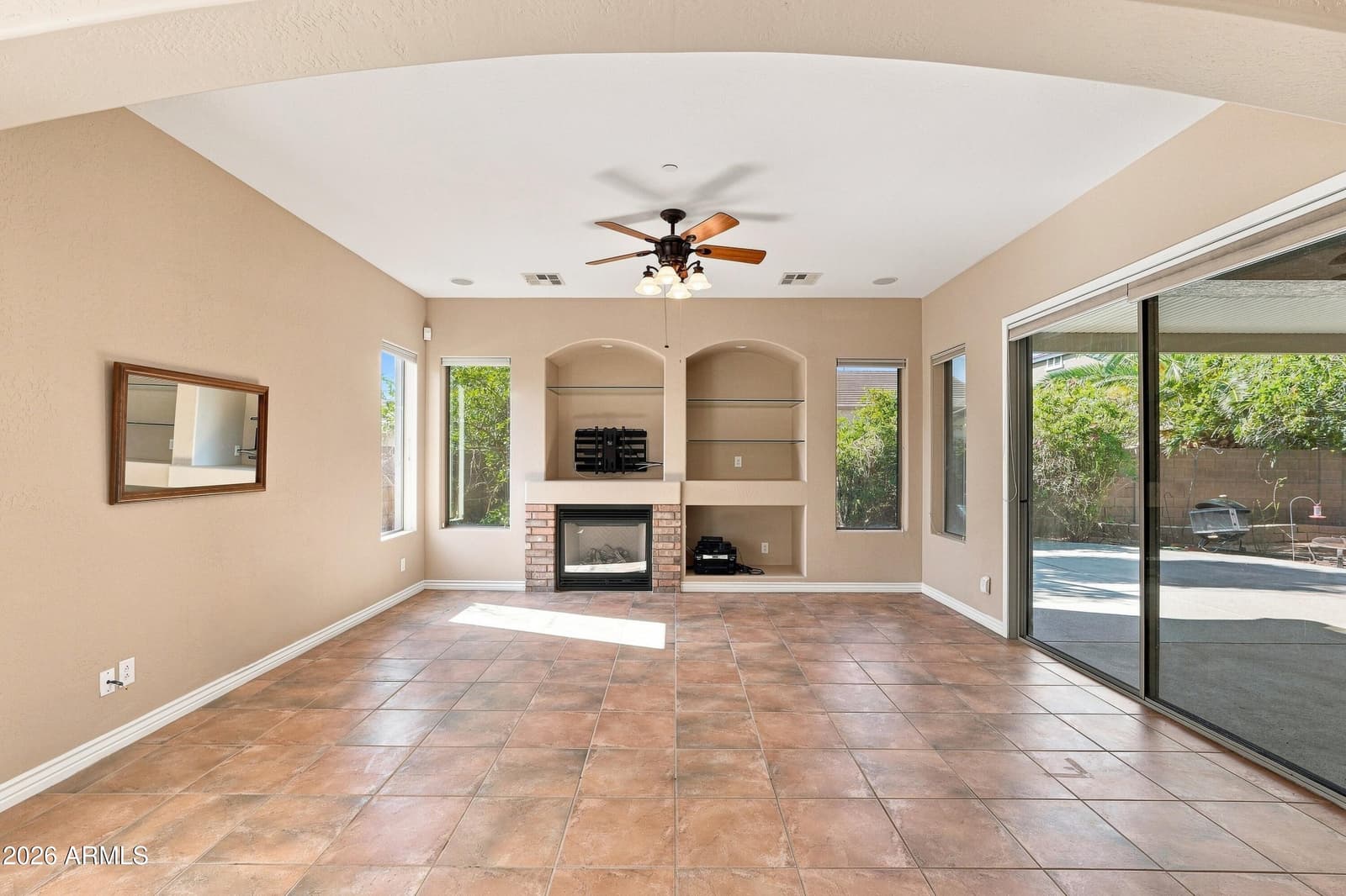 13511 W Monterey Way, Avondale, AZ 85392 — photo 5 of 38