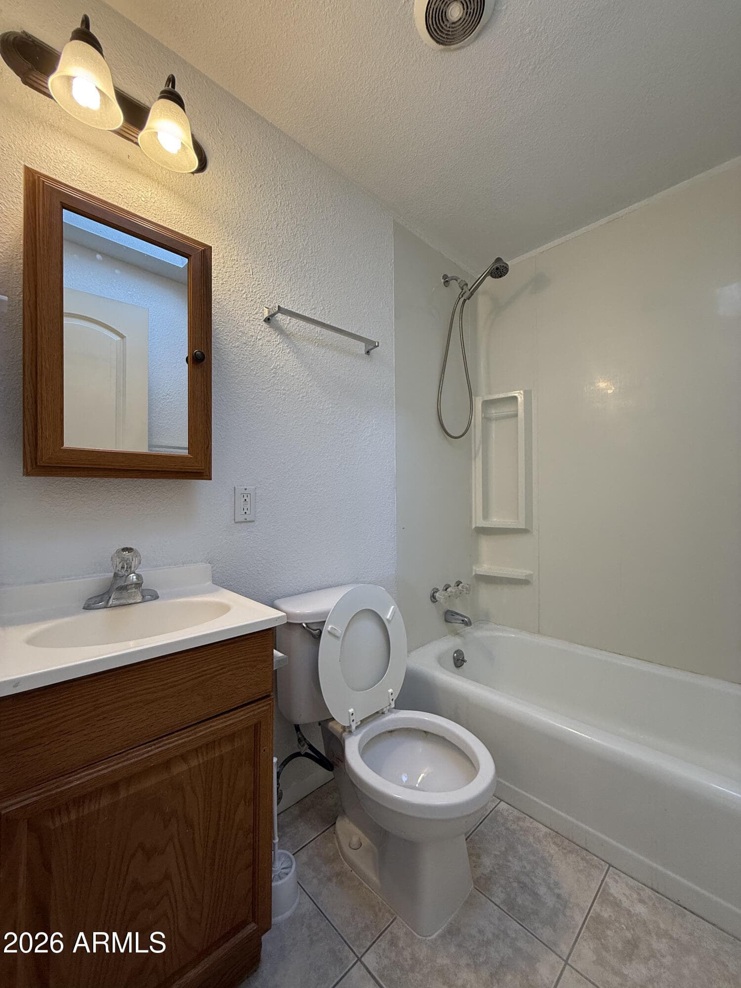 123 E Apache Street, Huachuca City, AZ 85616 — photo 10 of 31