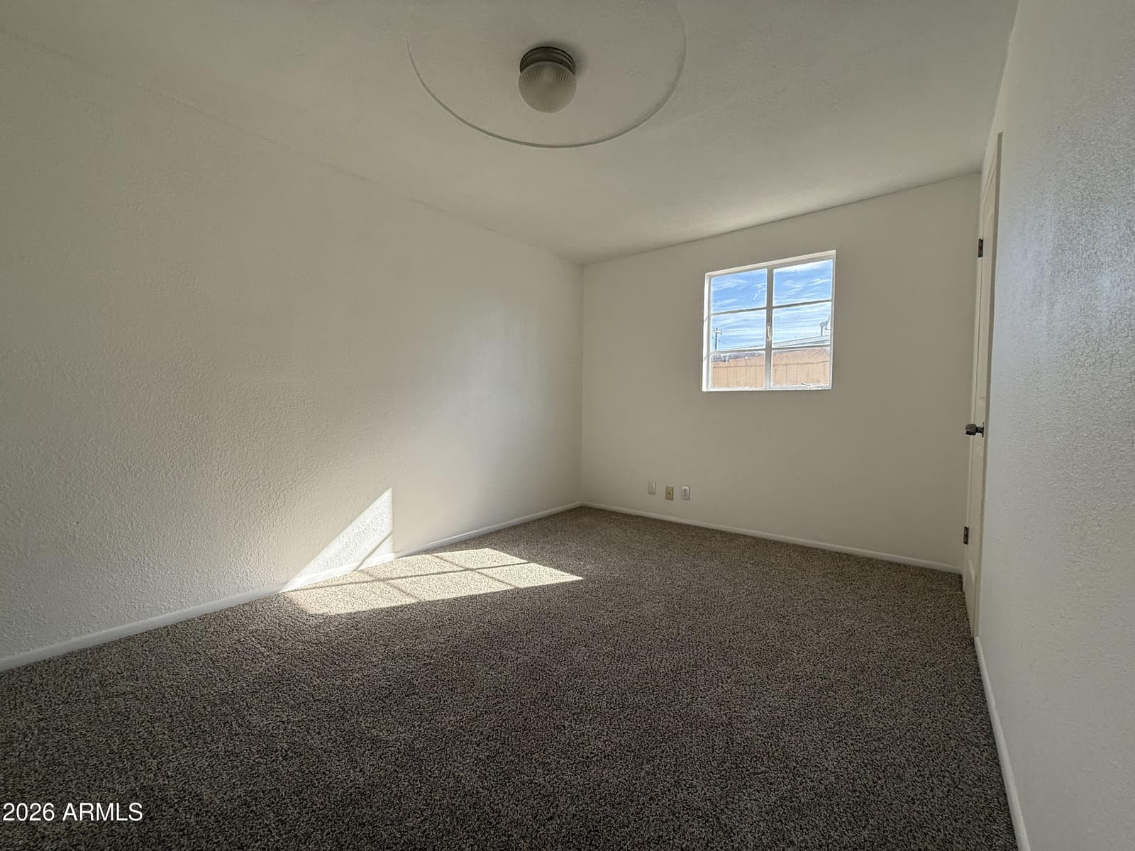 123 E Apache Street, Huachuca City, AZ 85616 — photo 12 of 31