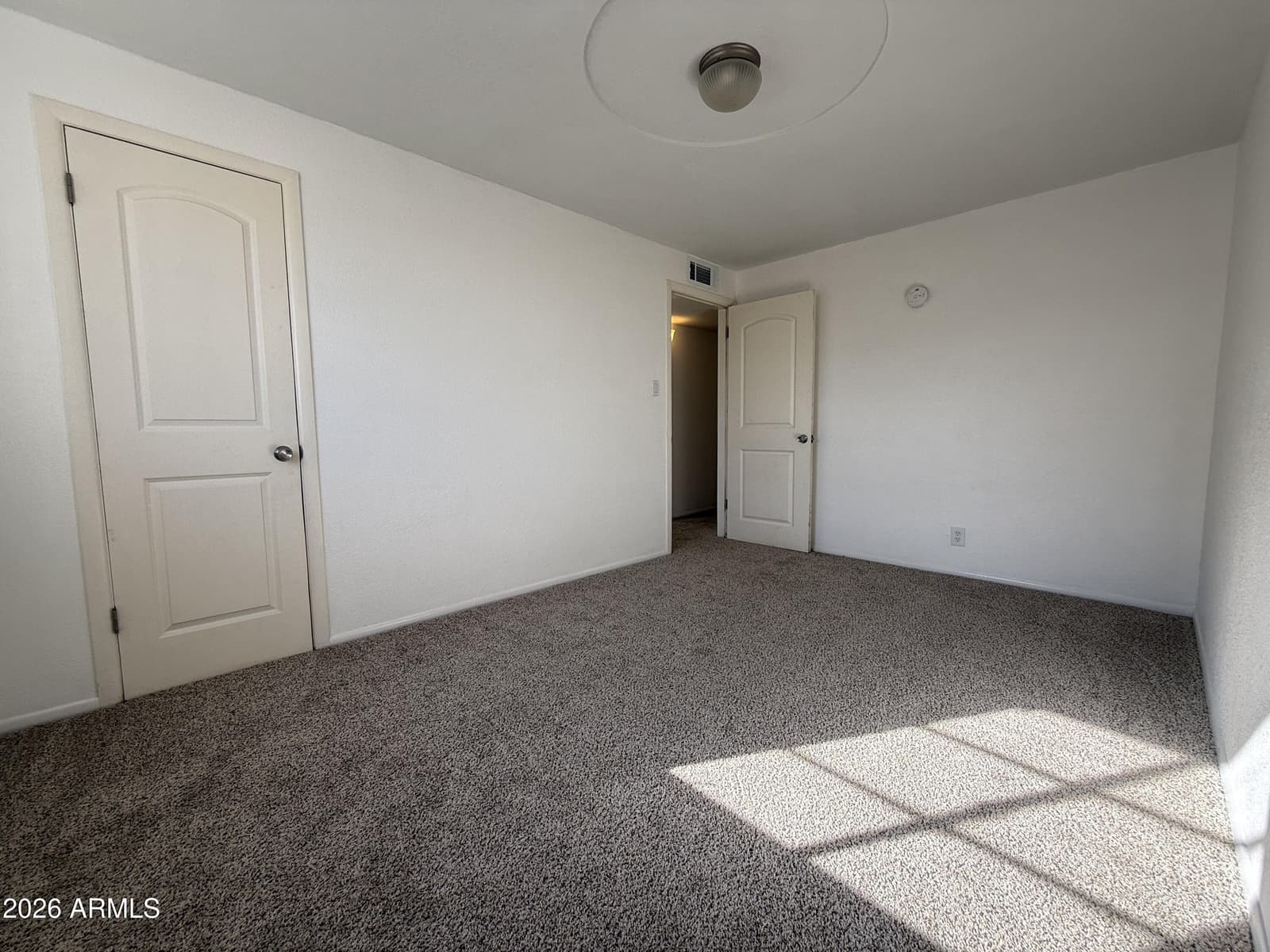 123 E Apache Street, Huachuca City, AZ 85616 — photo 13 of 31