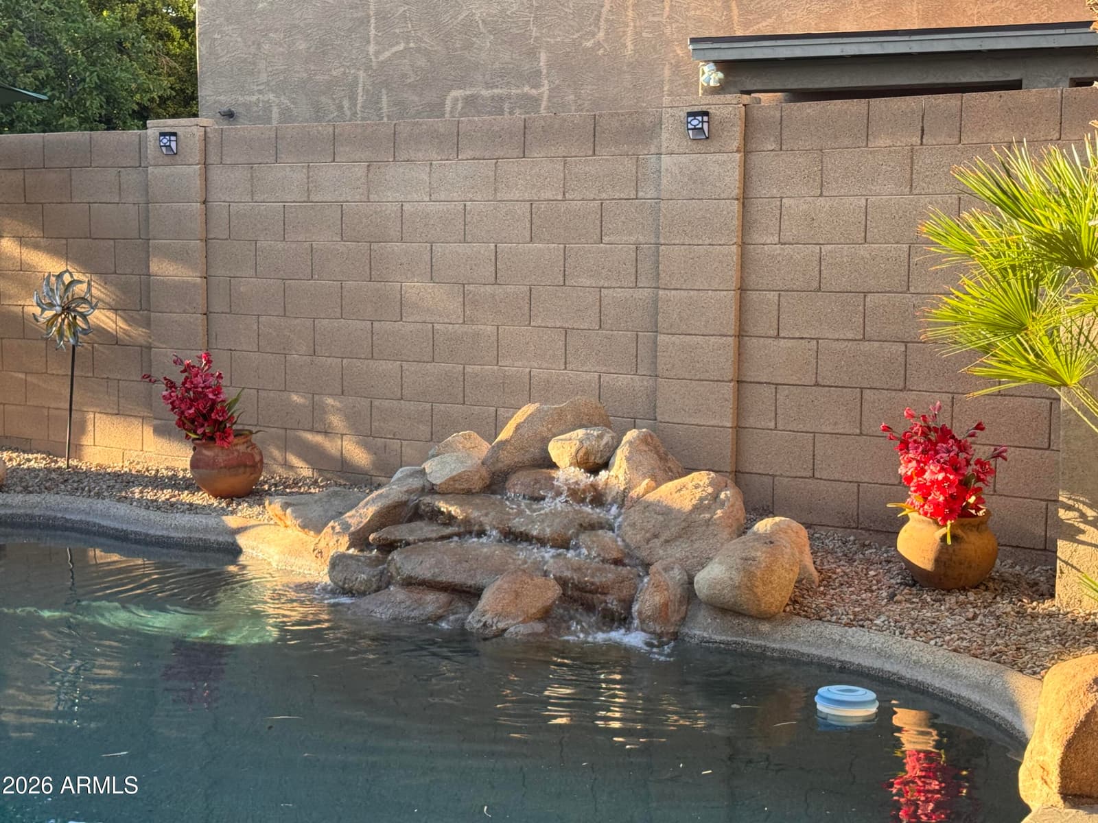 320 W Leah Avenue, Gilbert, AZ 85233 — photo 6 of 69