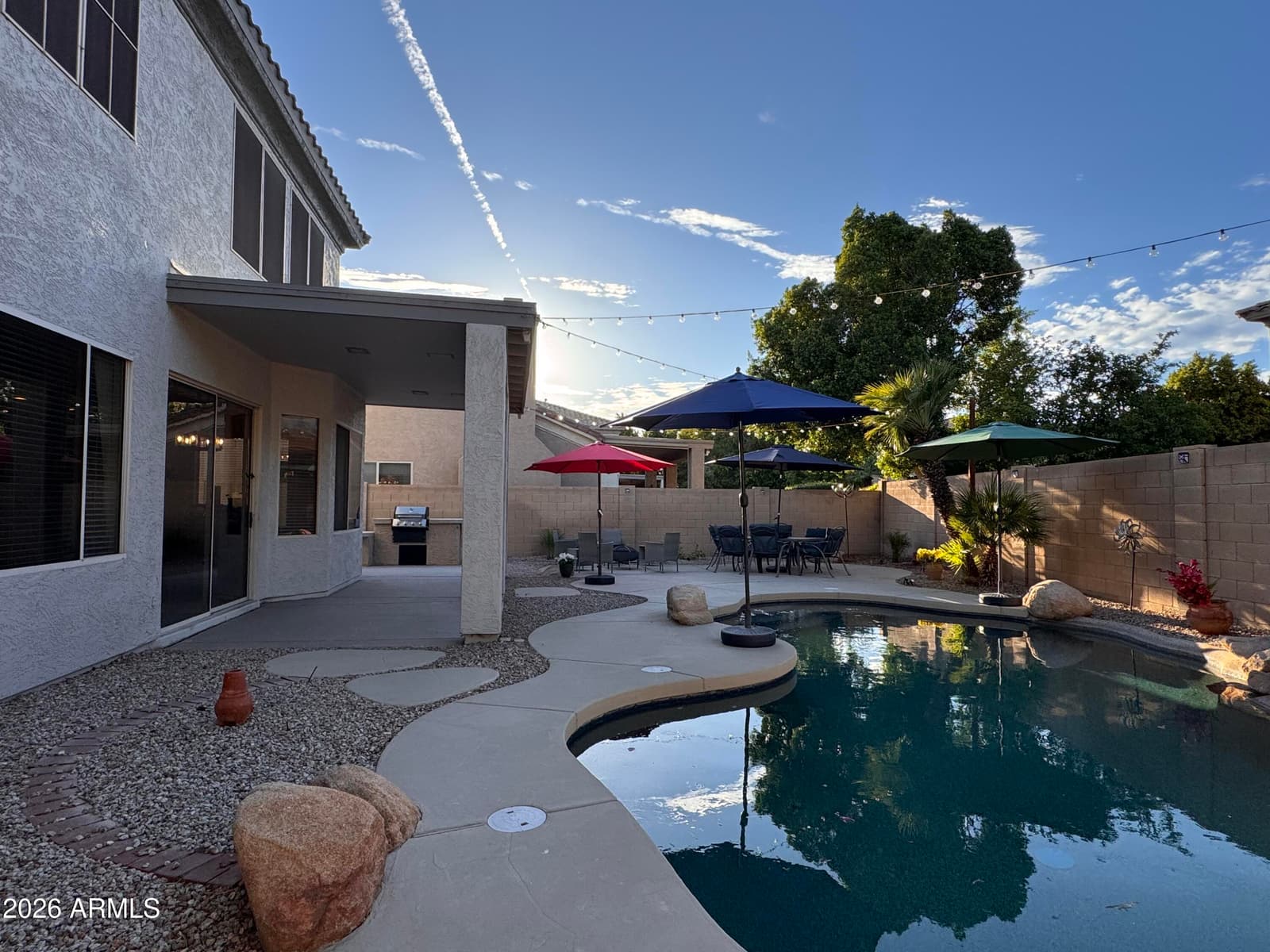 320 W Leah Avenue, Gilbert, AZ 85233 — photo 7 of 69