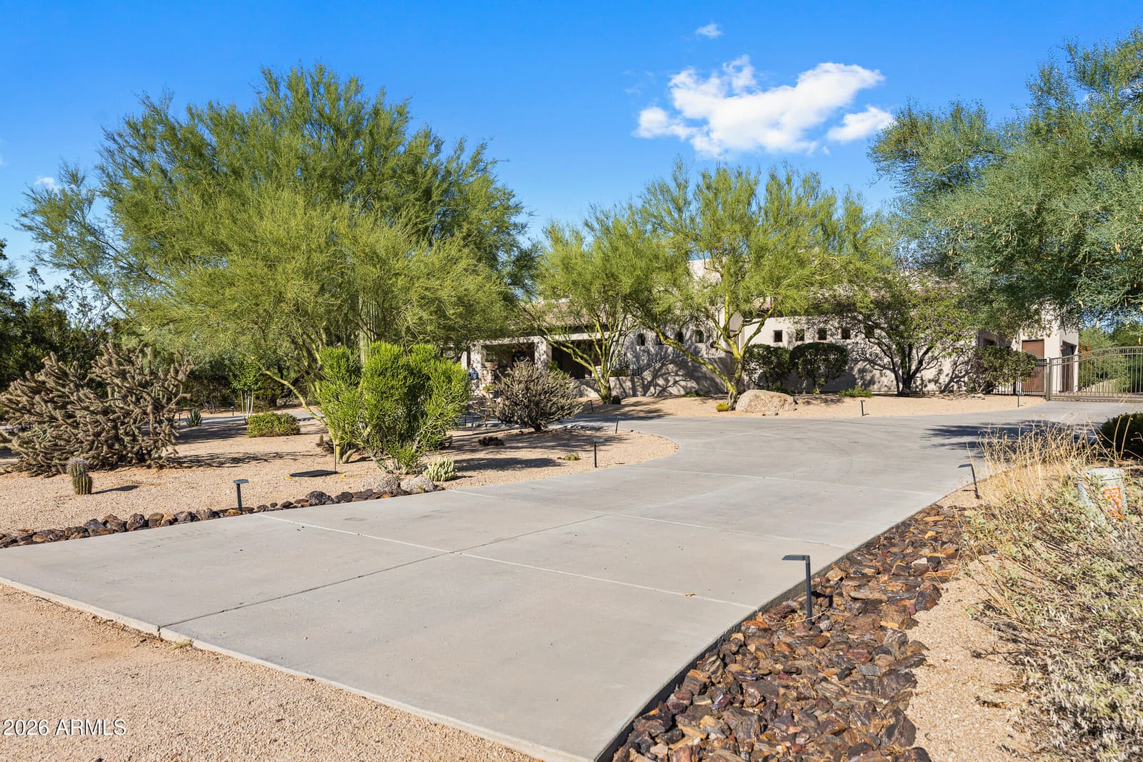 7621 E Dixileta Drive, Scottsdale, AZ 85266 — photo 8 of 127