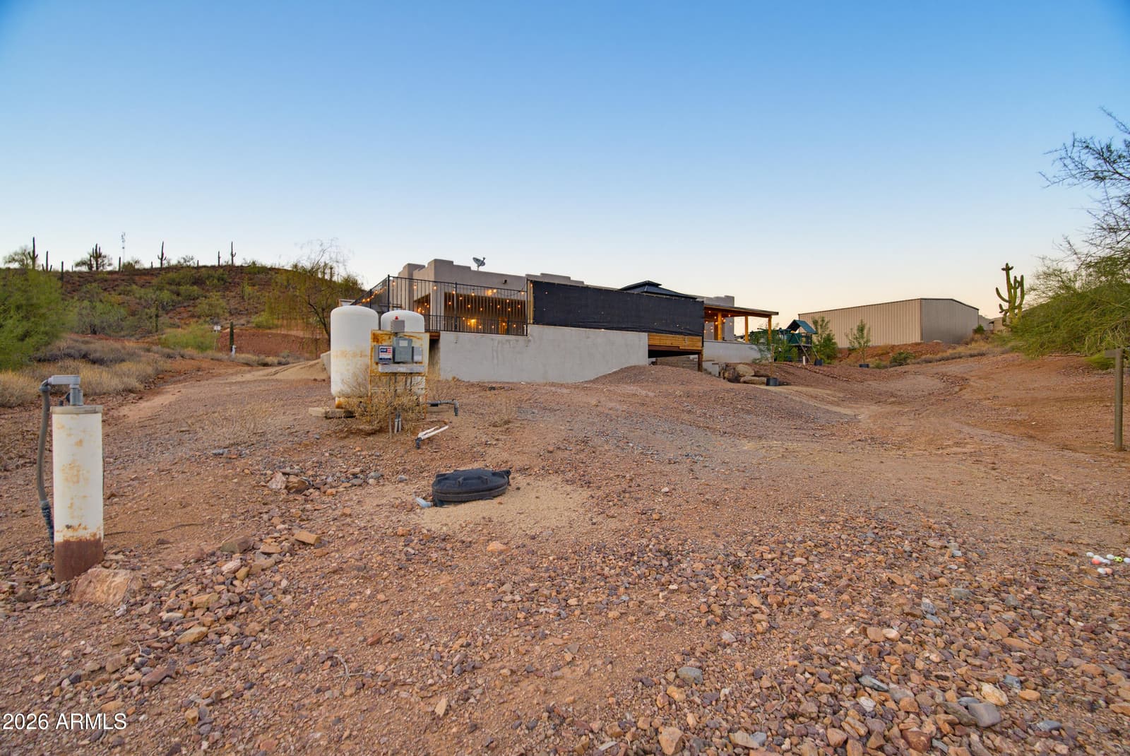 829 E Steinbeck Drive, Phoenix, AZ 85086 — photo 37 of 65
