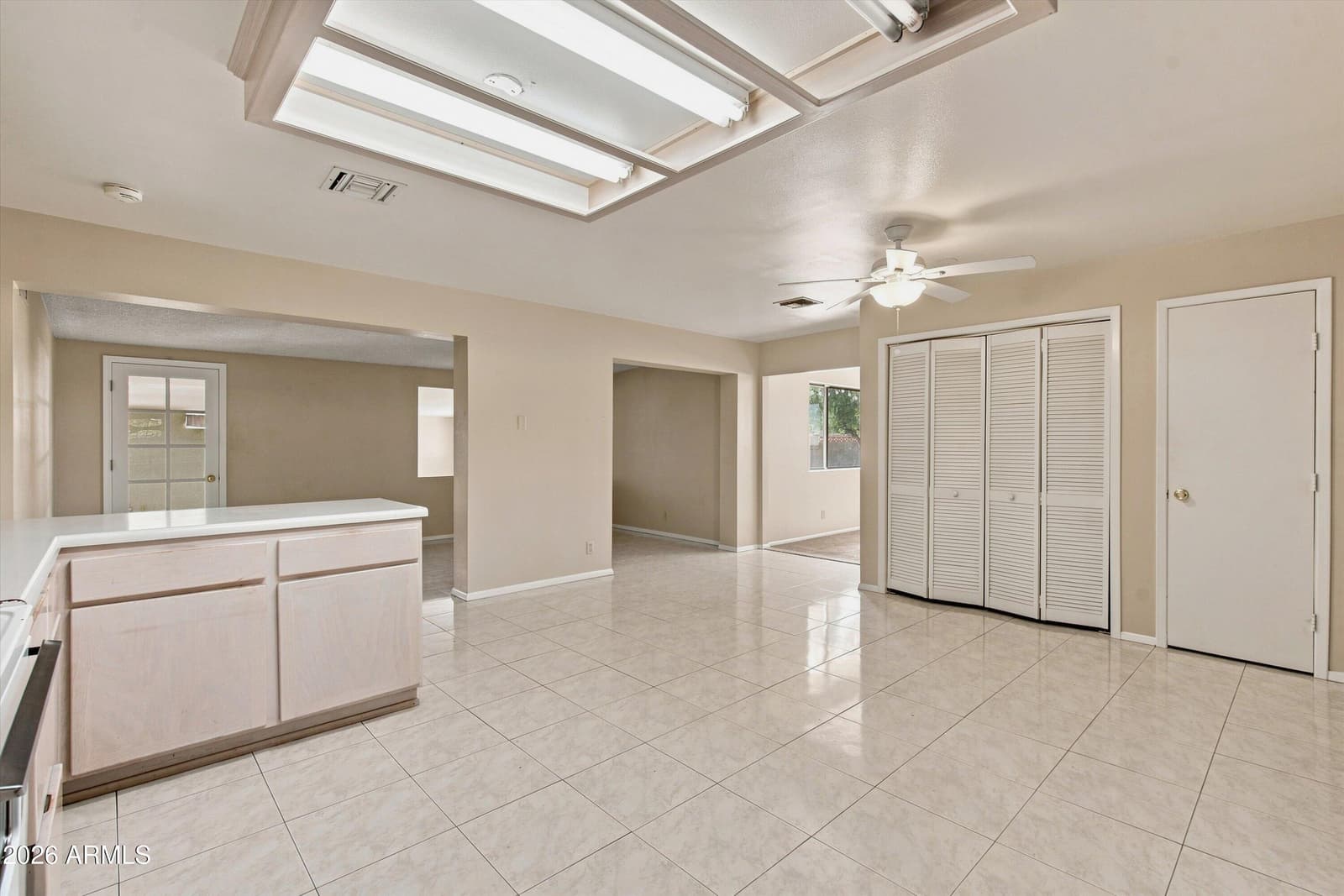 4518 N 36th Place, Phoenix, AZ 85018 — photo 9 of 21