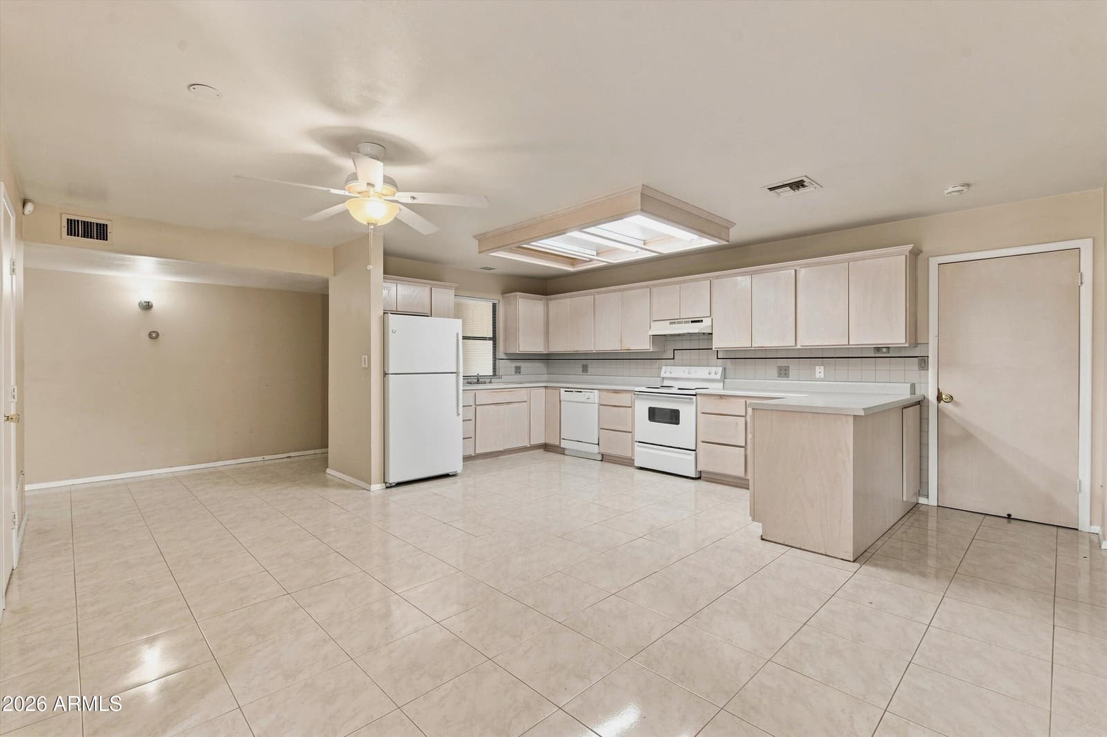 4518 N 36th Place, Phoenix, AZ 85018 — photo 12 of 21