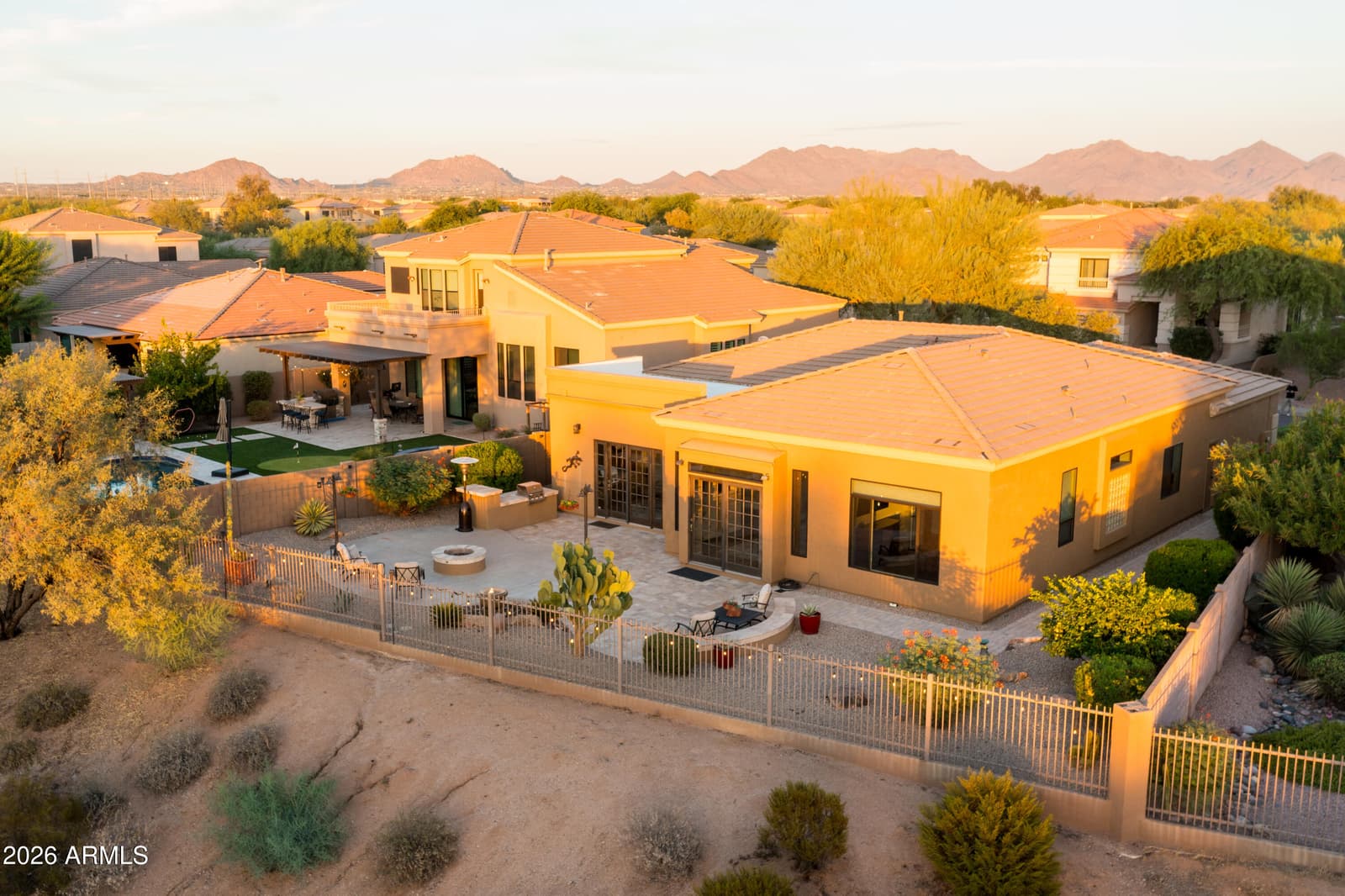 22822 N 52nd Street, Phoenix, AZ 85054 — photo 5 of 62