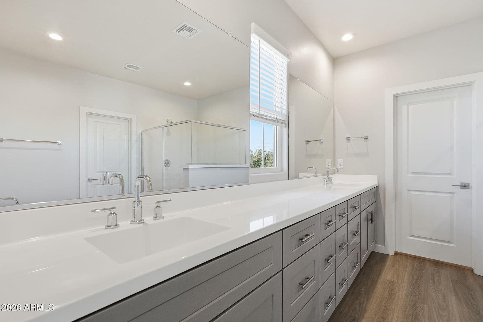 1518 W Sierra Vista Drive, Phoenix, AZ 85015 — photo 10 of 20