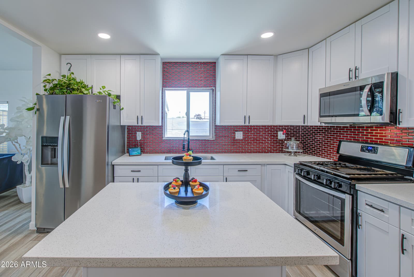 547 W Mahoney Avenue, Mesa, AZ 85210 — photo 11 of 44