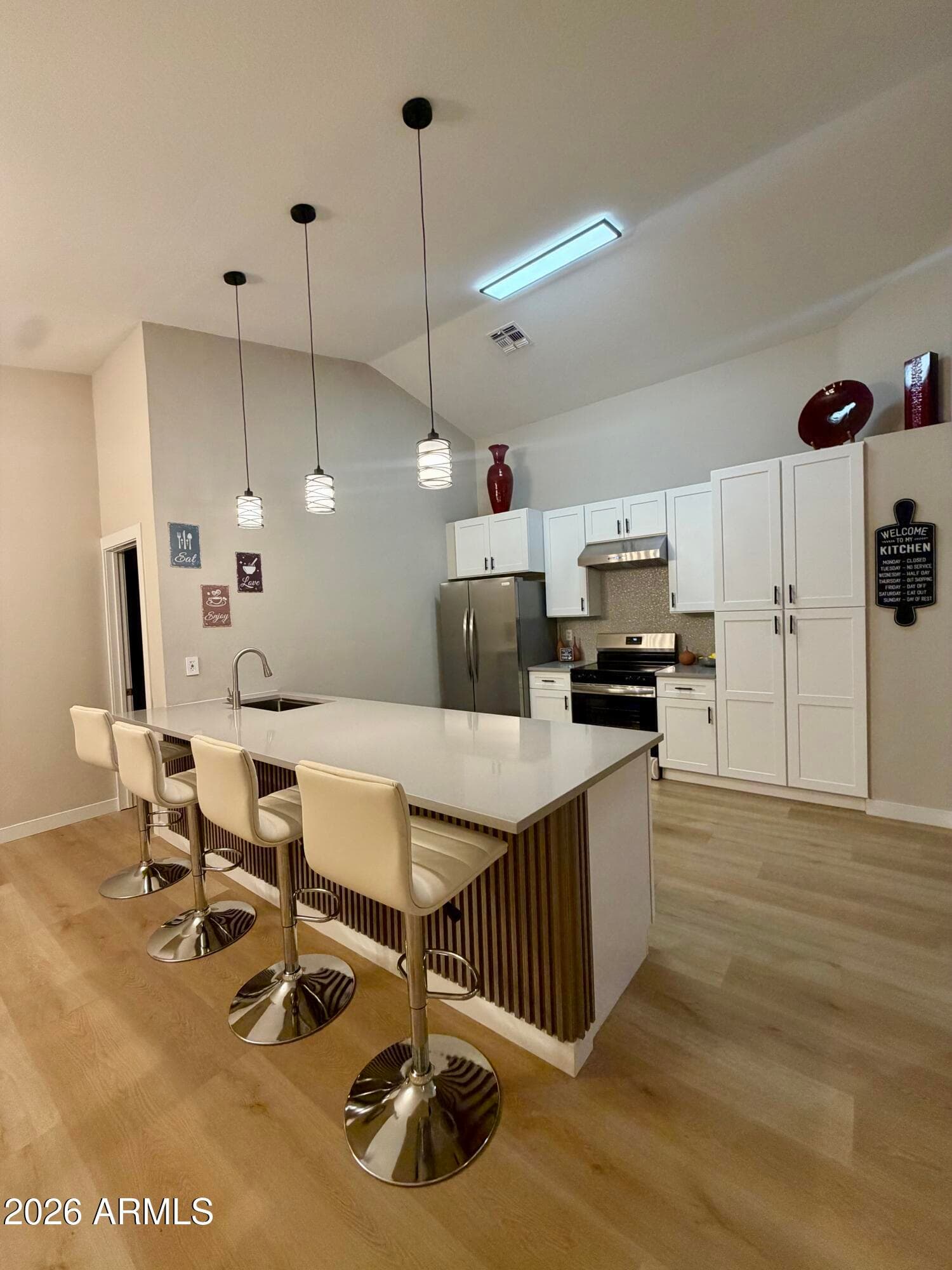 8930 W Custer Lane, Peoria, AZ 85381 — photo 4 of 20