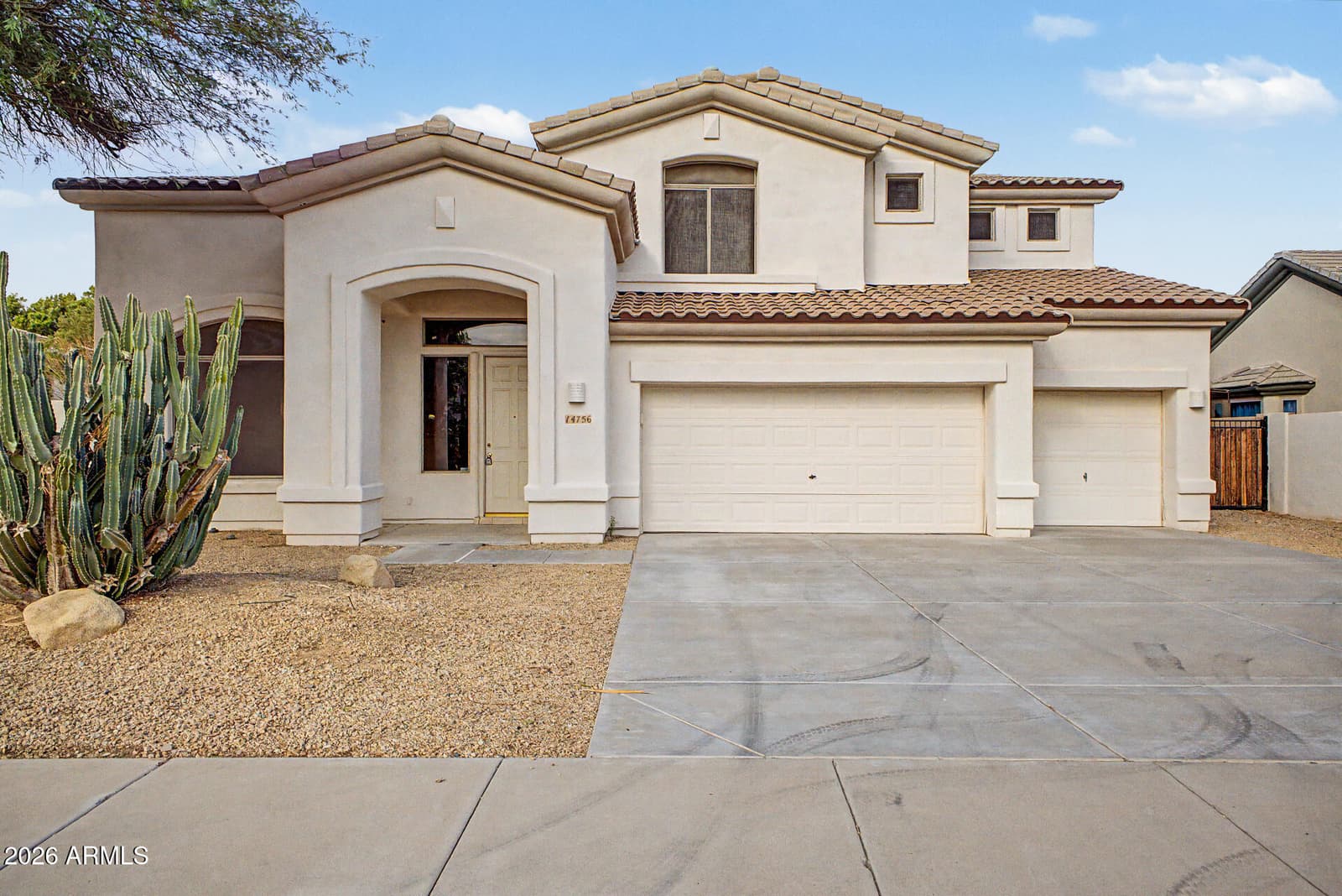 14756 W Columbus Avenue, Goodyear, AZ 85395 — photo 3 of 29