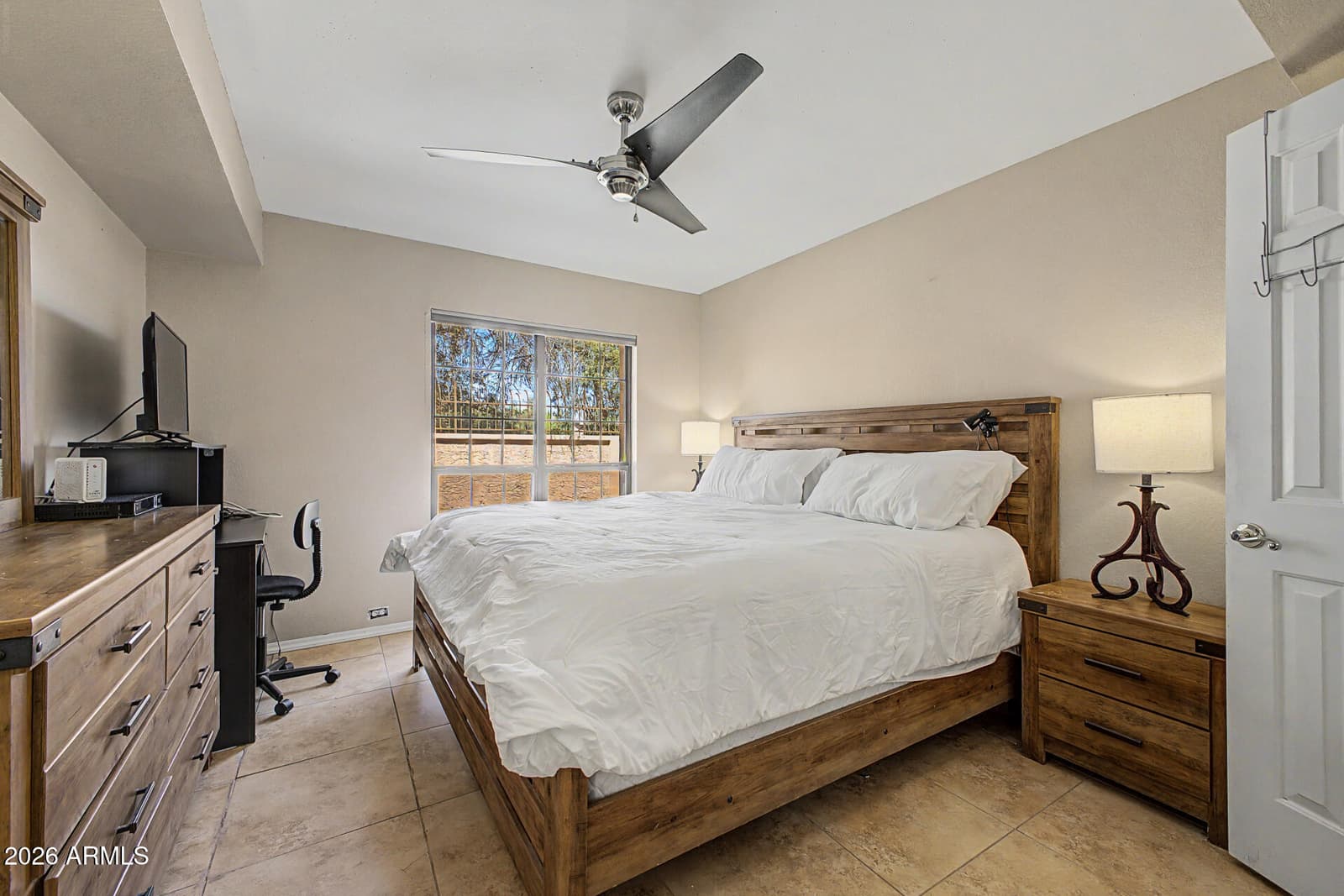 10410 N Cave Creek Road 1027, Phoenix, AZ 85020 — photo 11 of 37