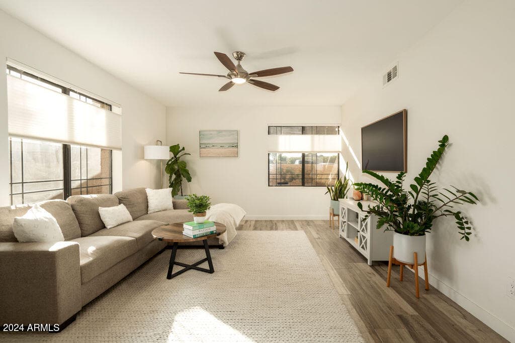 5122 N 31st Way 217, Phoenix, AZ 85016 — photo 3 of 27