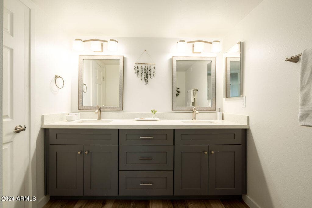 5122 N 31st Way 217, Phoenix, AZ 85016 — photo 15 of 27
