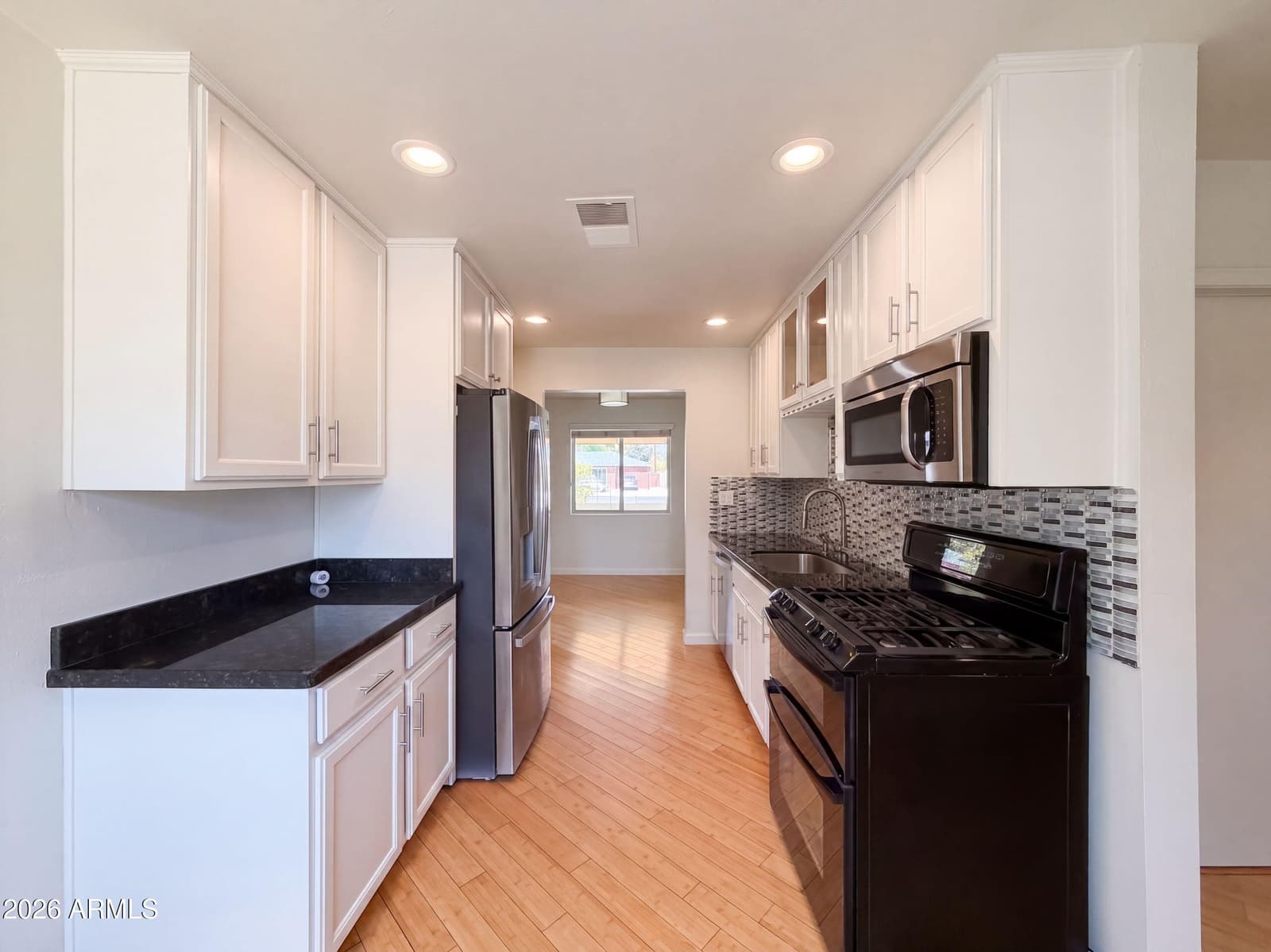 909 W Missouri Avenue, Phoenix, AZ 85013 — photo 2 of 28