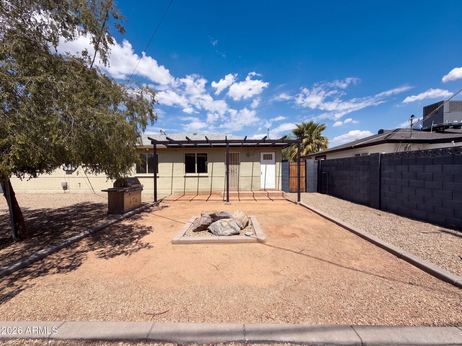 909 W Missouri Avenue, Phoenix, AZ 85013 — photo 5 of 28