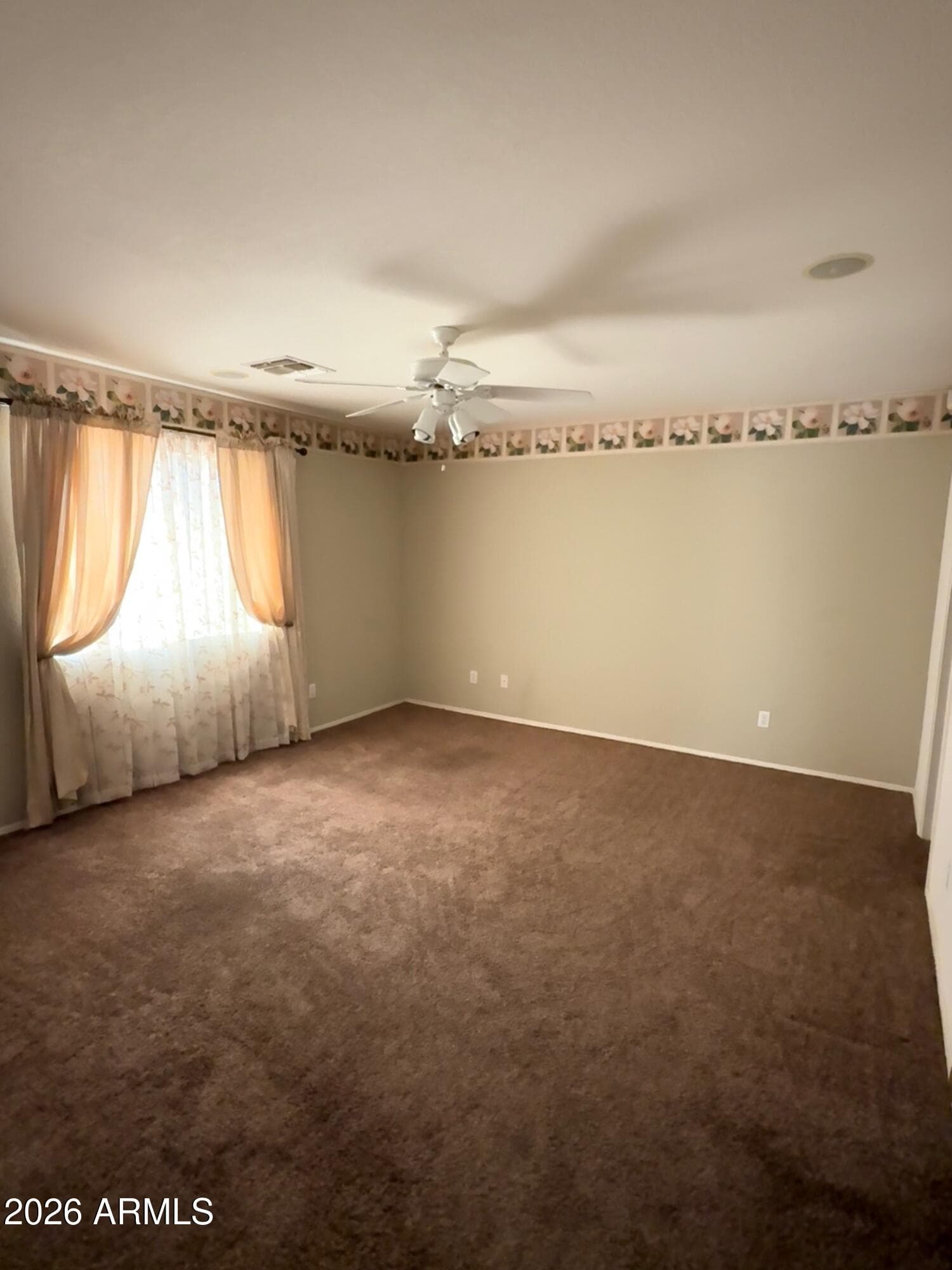 7117 W Preston Lane, Phoenix, AZ 85043 — photo 3 of 9