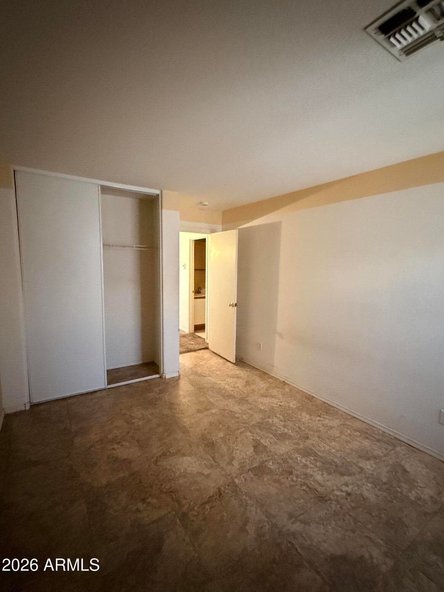 7117 W Preston Lane, Phoenix, AZ 85043 — photo 7 of 9