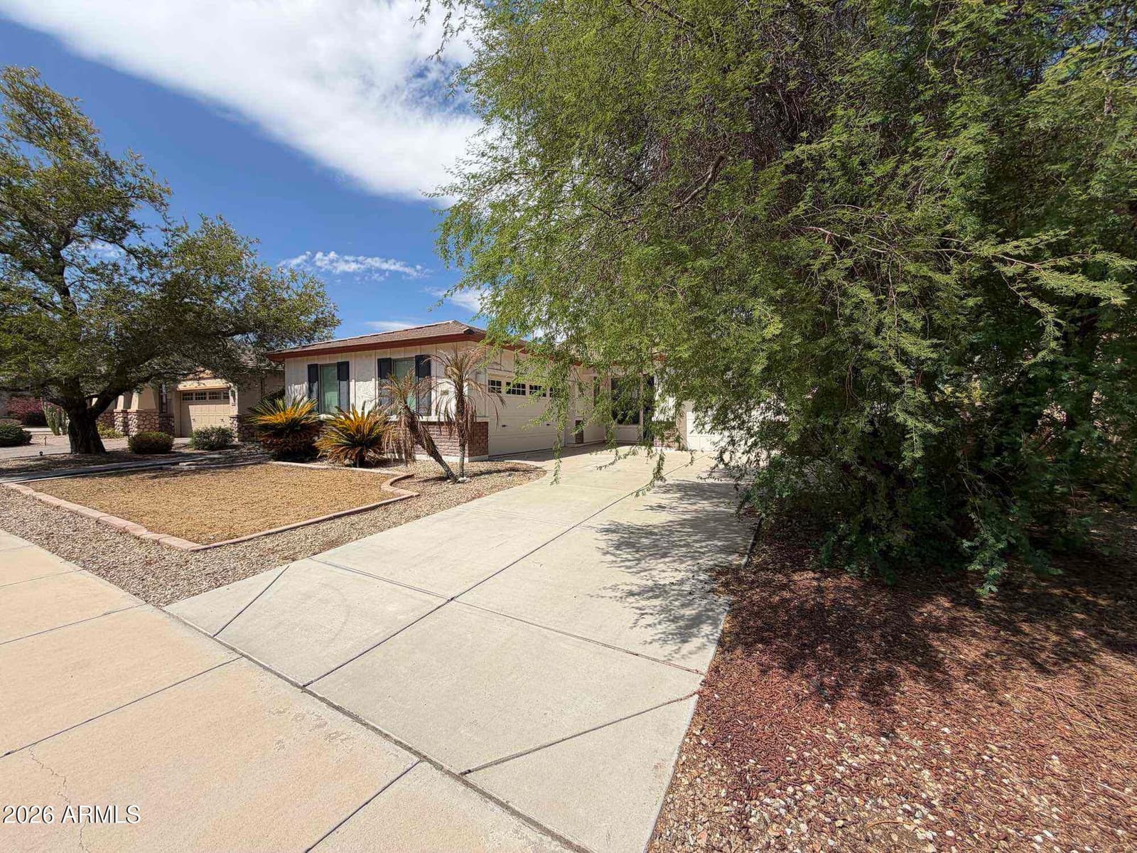 15640 W Westview Drive, Goodyear, AZ 85395 — photo 2 of 21