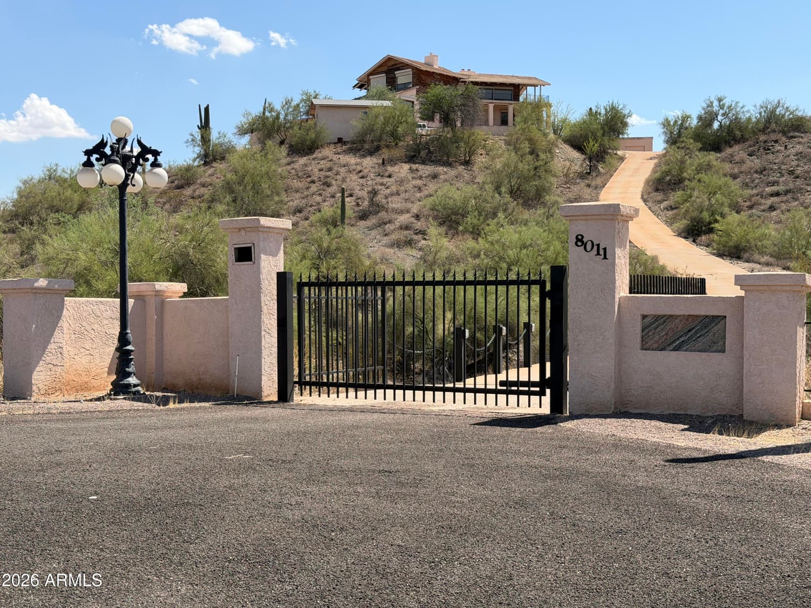 8011 E Redberry, Mesa, AZ 85207 — photo 5 of 61