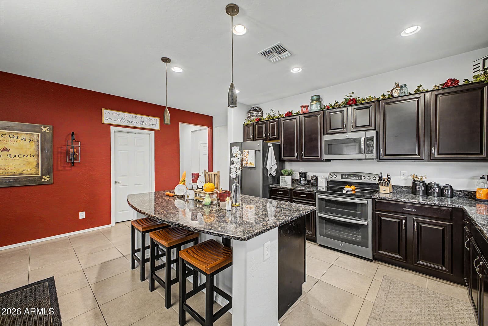 10231 W Levi Drive, Tolleson, AZ 85353 — photo 13 of 36