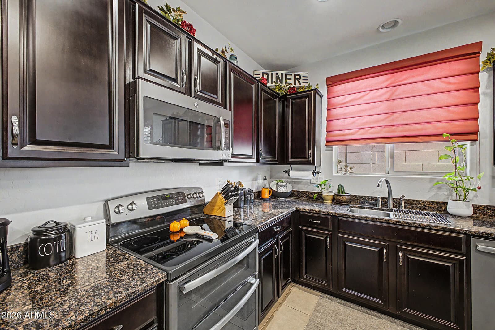 10231 W Levi Drive, Tolleson, AZ 85353 — photo 15 of 36