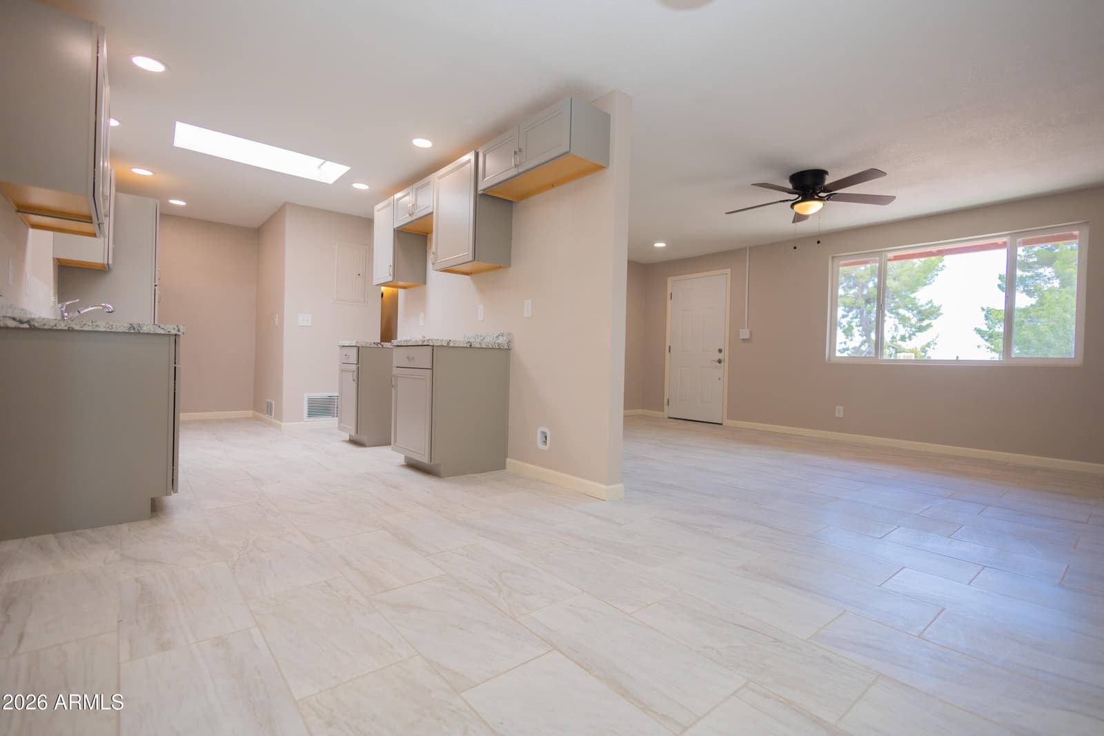 436 Crestview Place, Bisbee, AZ 85603 — photo 6 of 28