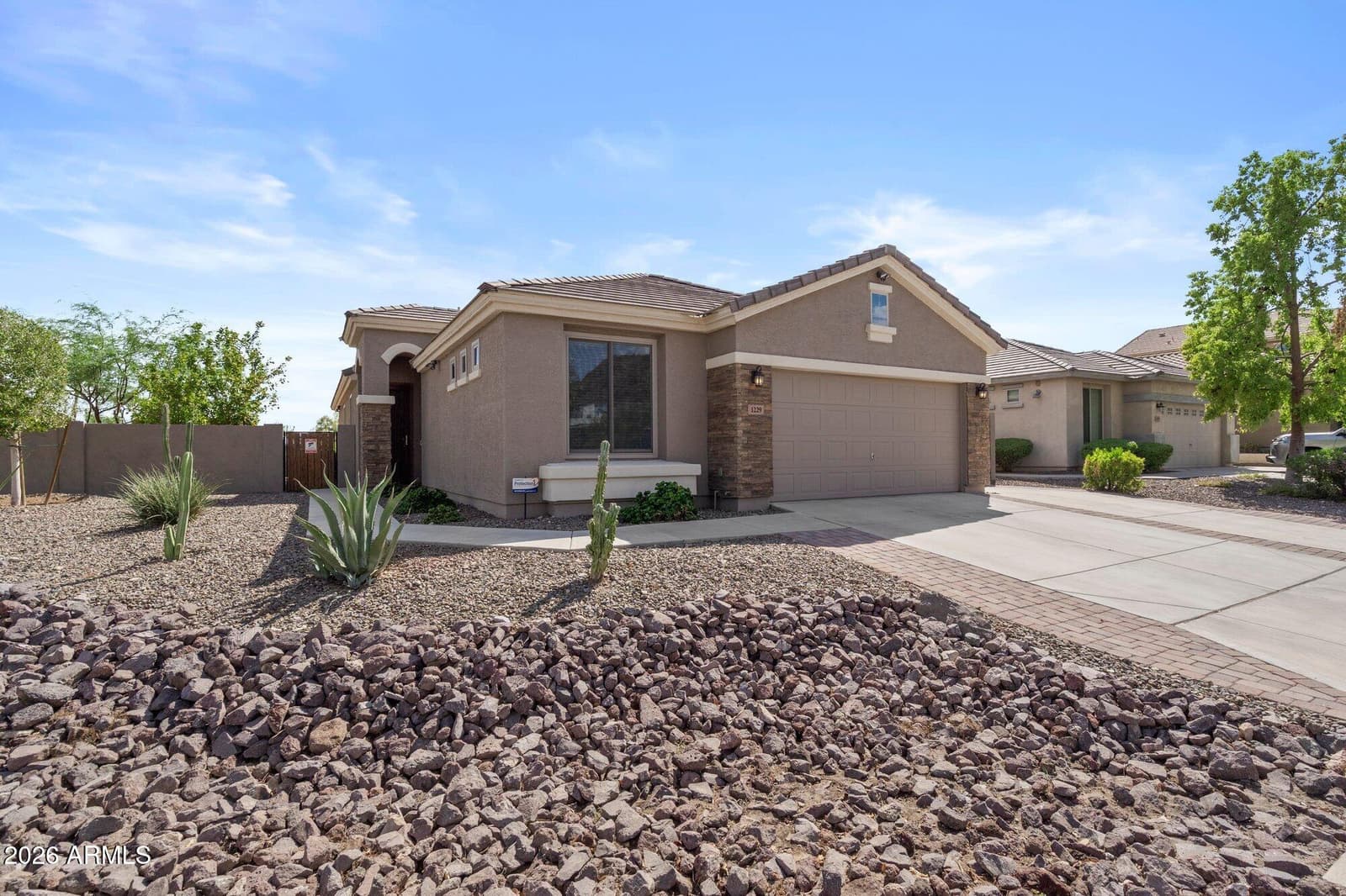 1229 E Shangri La Road, Phoenix, AZ 85020 — photo 7 of 58