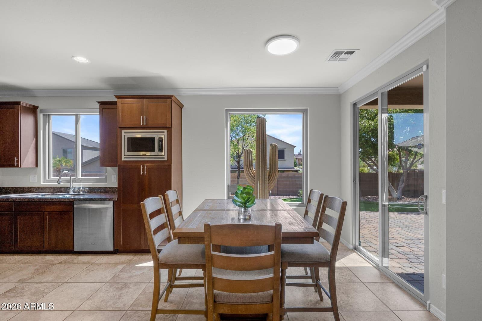 1229 E Shangri La Road, Phoenix, AZ 85020 — photo 15 of 58