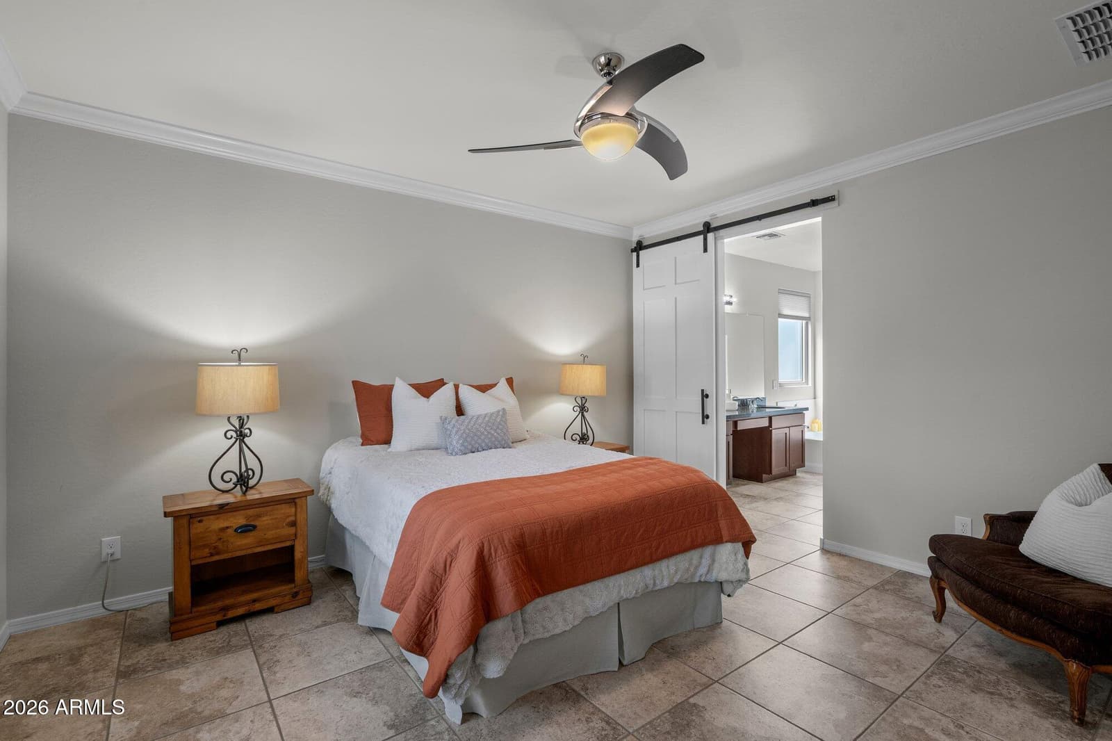 1229 E Shangri La Road, Phoenix, AZ 85020 — photo 4 of 58