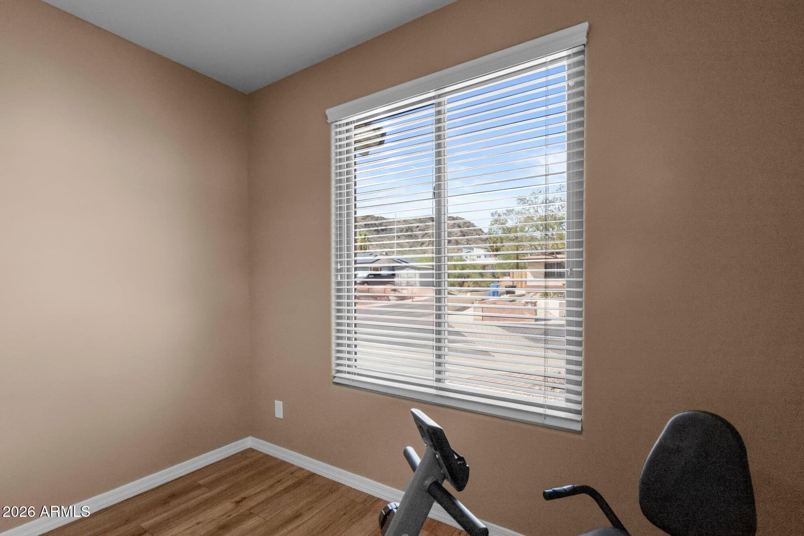 1229 E Shangri La Road, Phoenix, AZ 85020 — photo 31 of 58